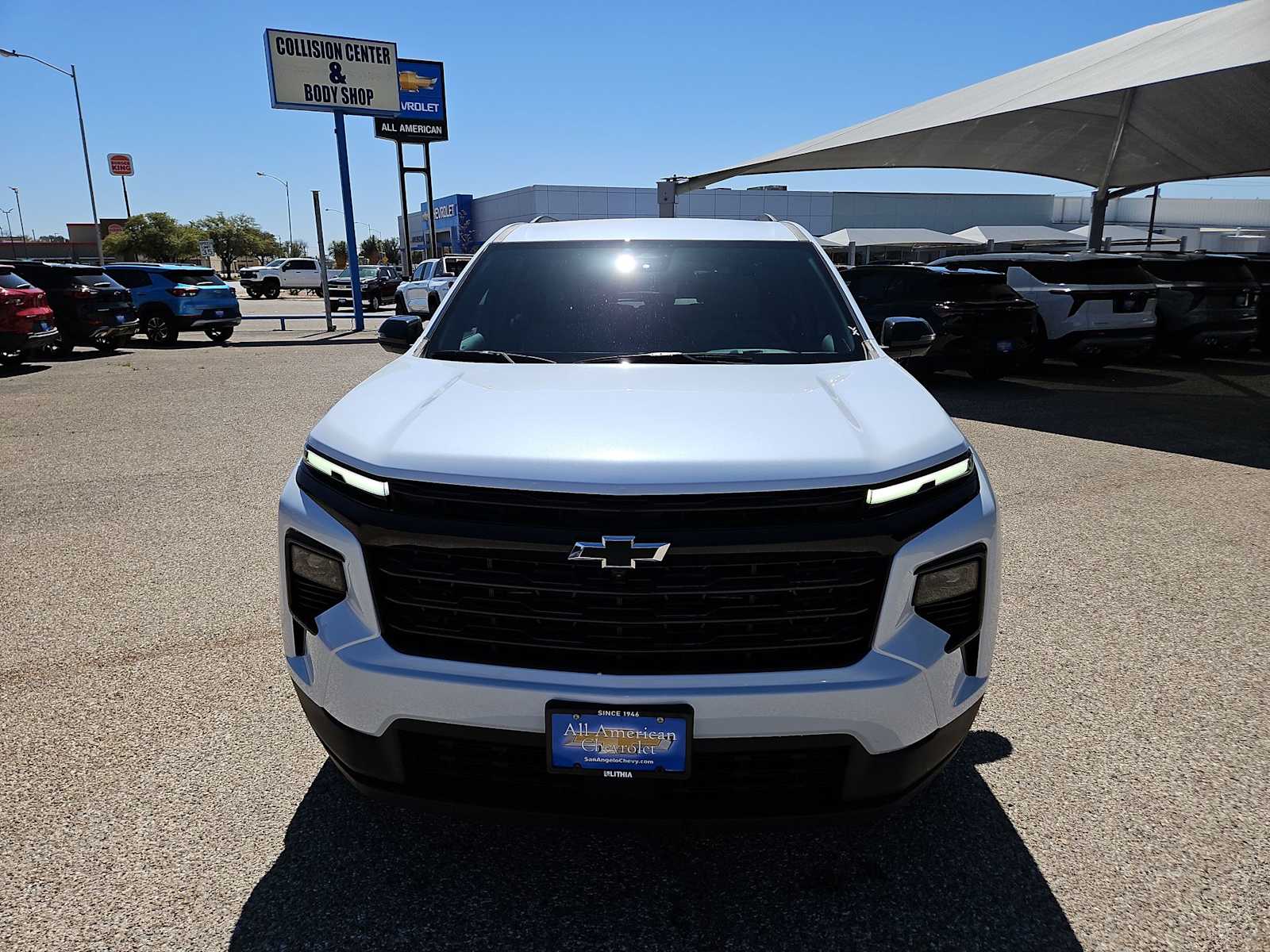 Thumbnail: 2026 Chevrolet Traverse - 3