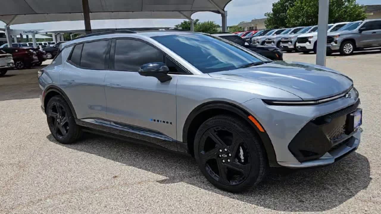 Thumbnail: 2025 Chevrolet Equinox - 9