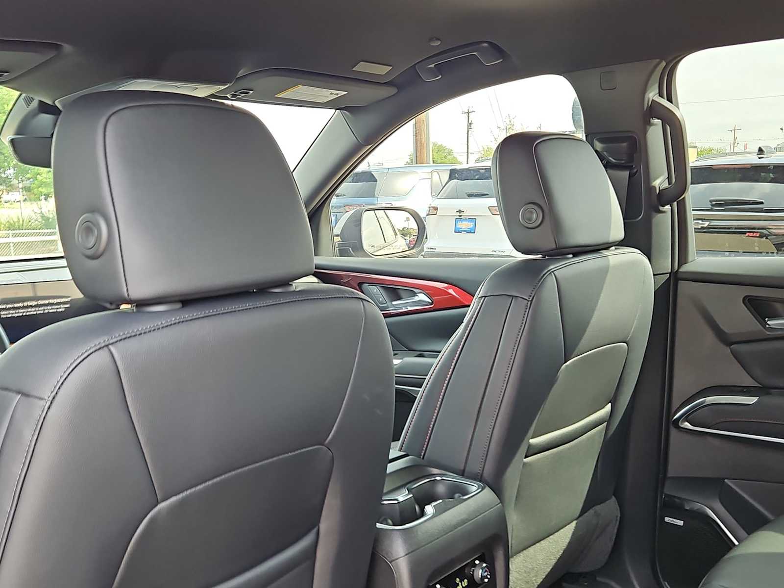 Thumbnail: 2026 Chevrolet Traverse - 16