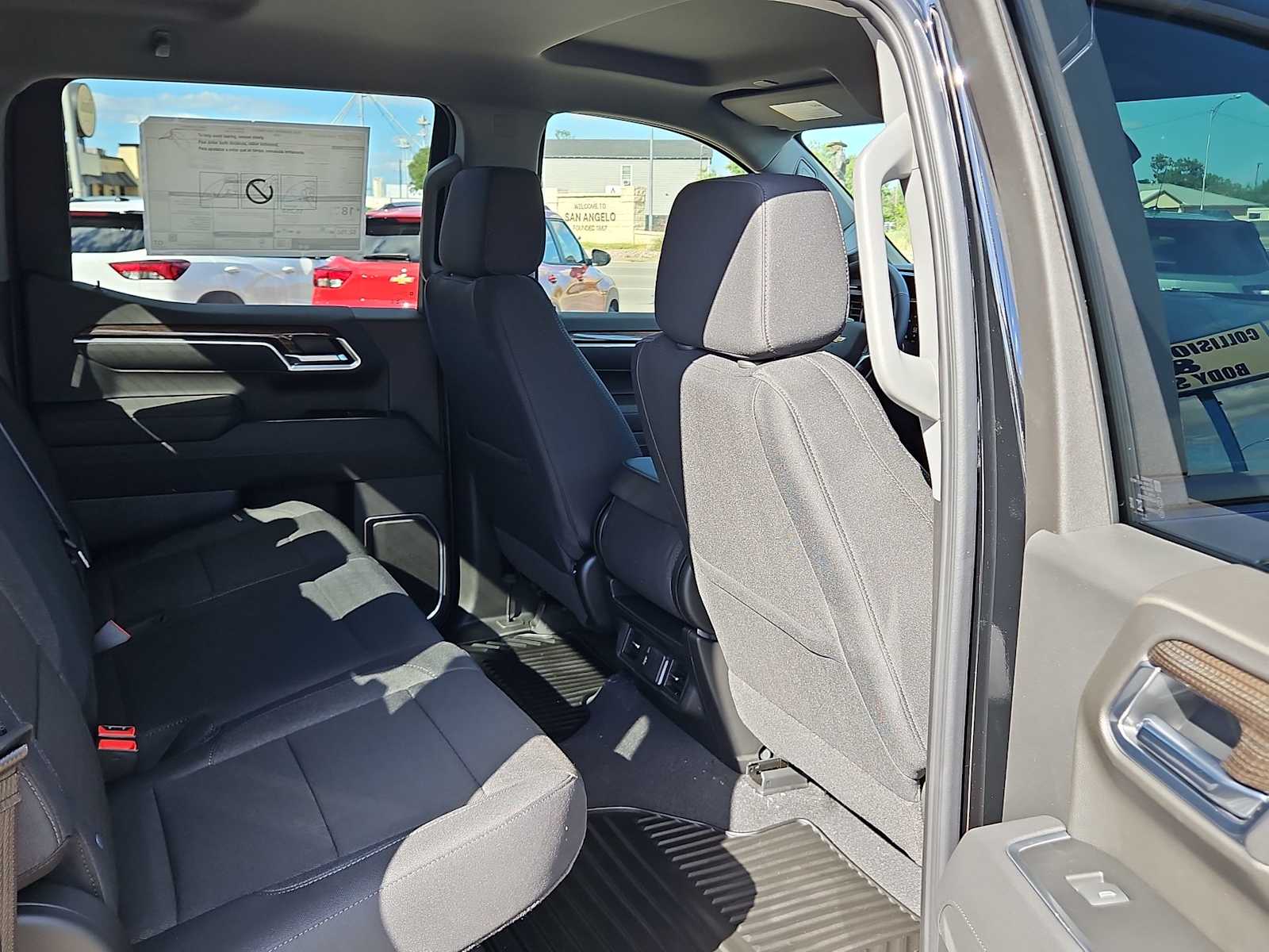 Thumbnail: 2026 Chevrolet Silverado 1500 - 20