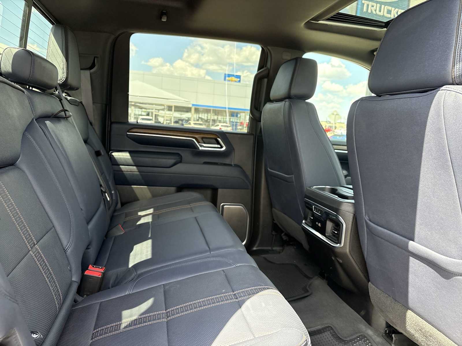 Thumbnail: 2024 Chevrolet Silverado 2500 - 17