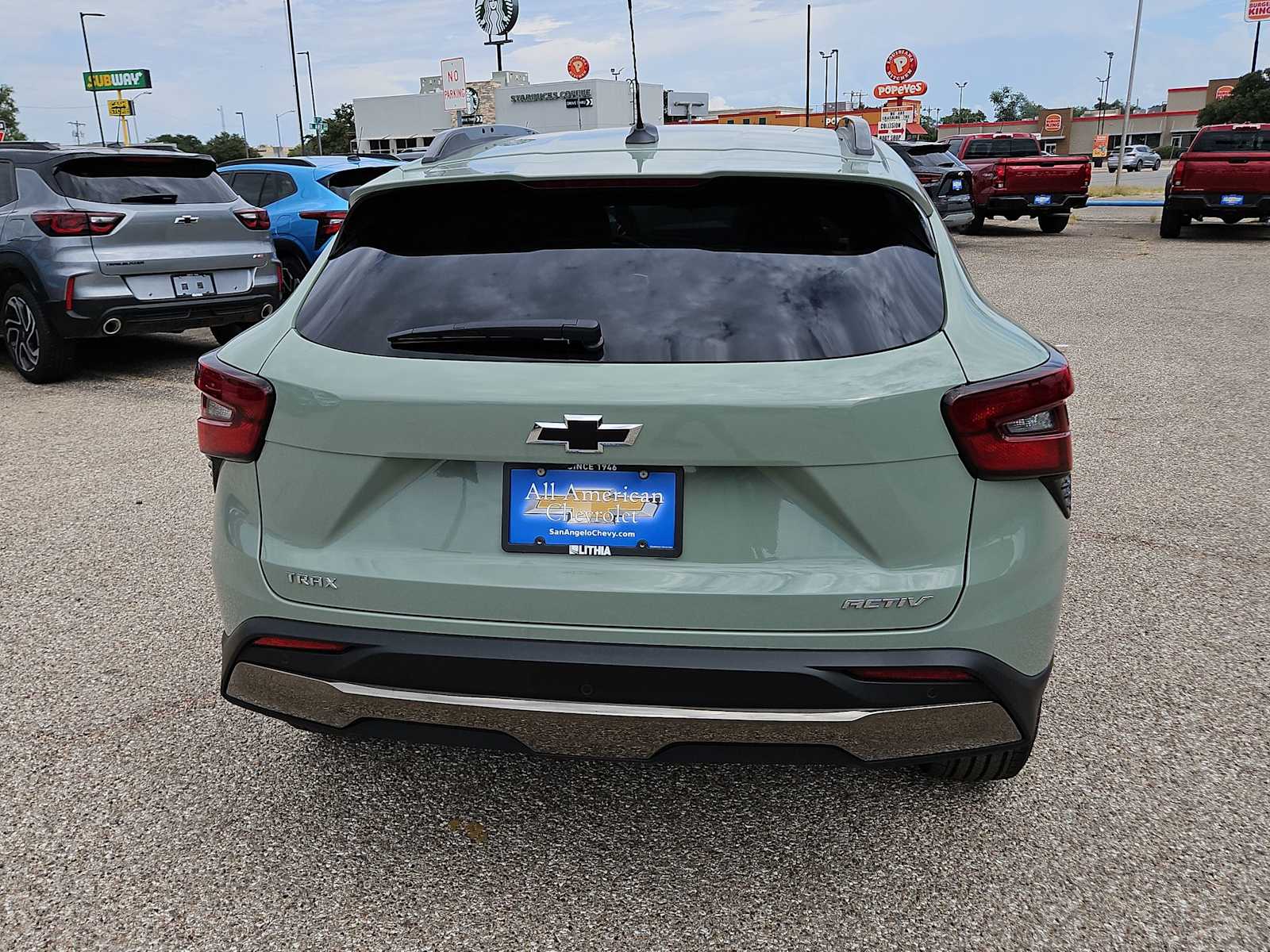 Thumbnail: 2025 Chevrolet Trax - 5