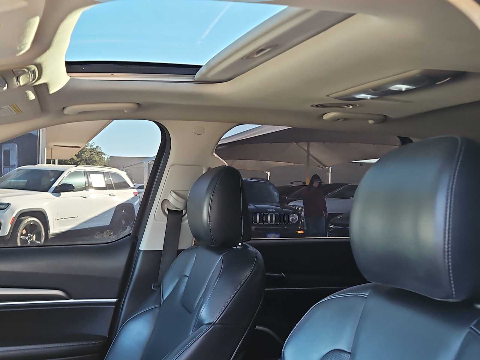 Thumbnail: 2021 Kia Telluride - 18