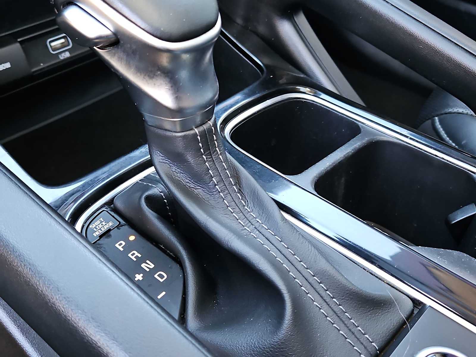 Thumbnail: 2021 Kia Telluride - 21