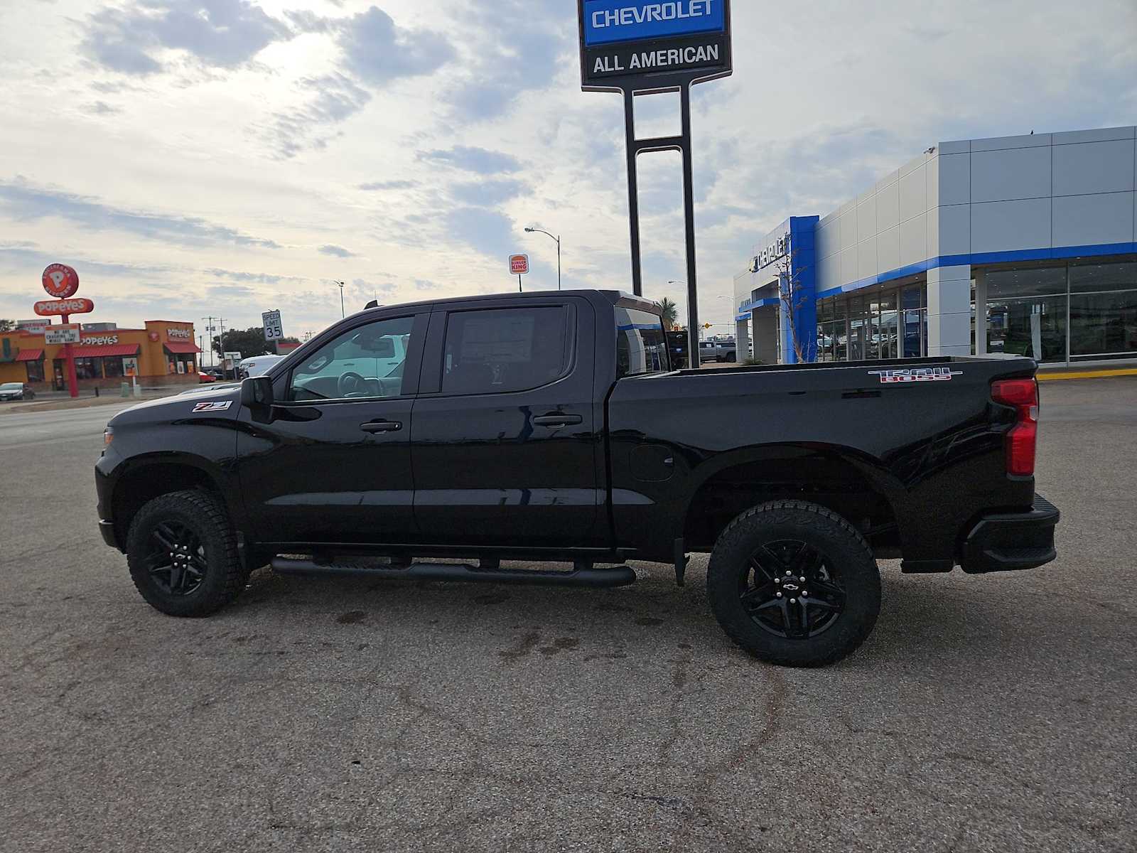 Thumbnail: 2026 Chevrolet Silverado 1500 - 5