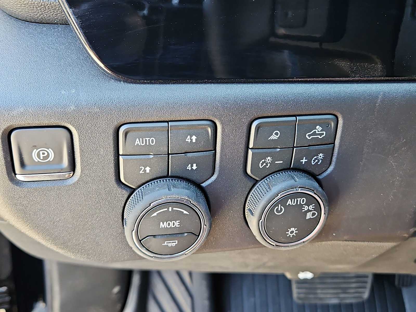 Thumbnail: 2026 Chevrolet Silverado 1500 - 24