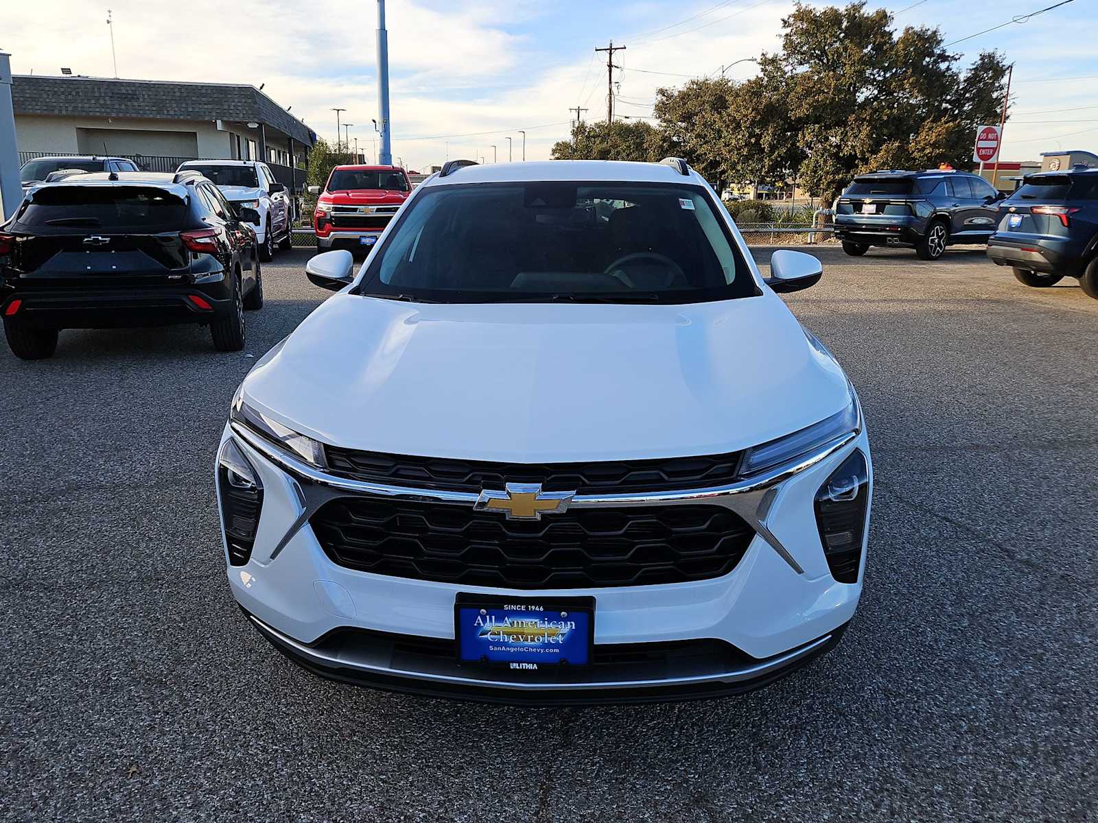 Thumbnail: 2026 Chevrolet Trax - 3