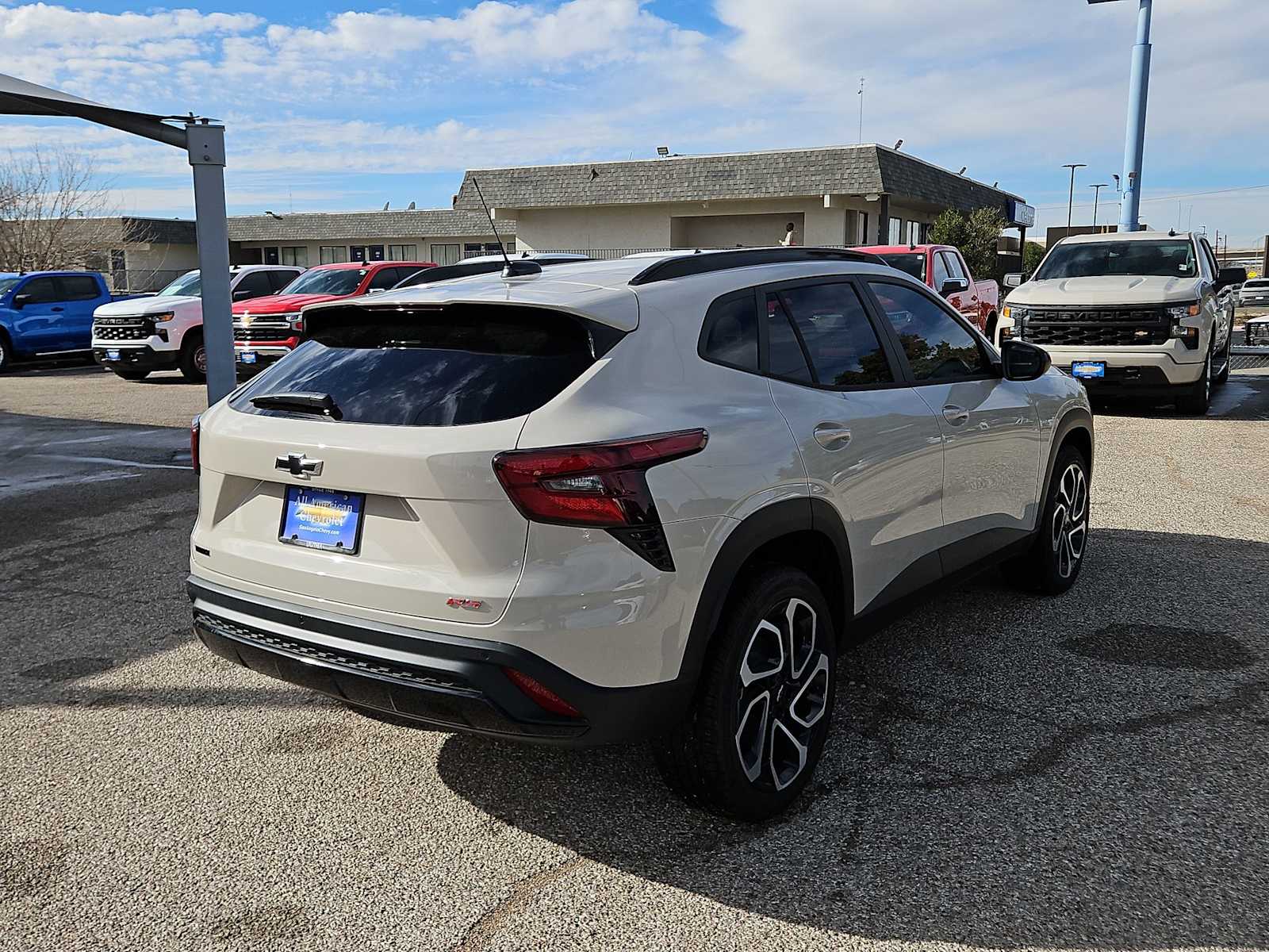 Thumbnail: 2026 Chevrolet Trax - 8