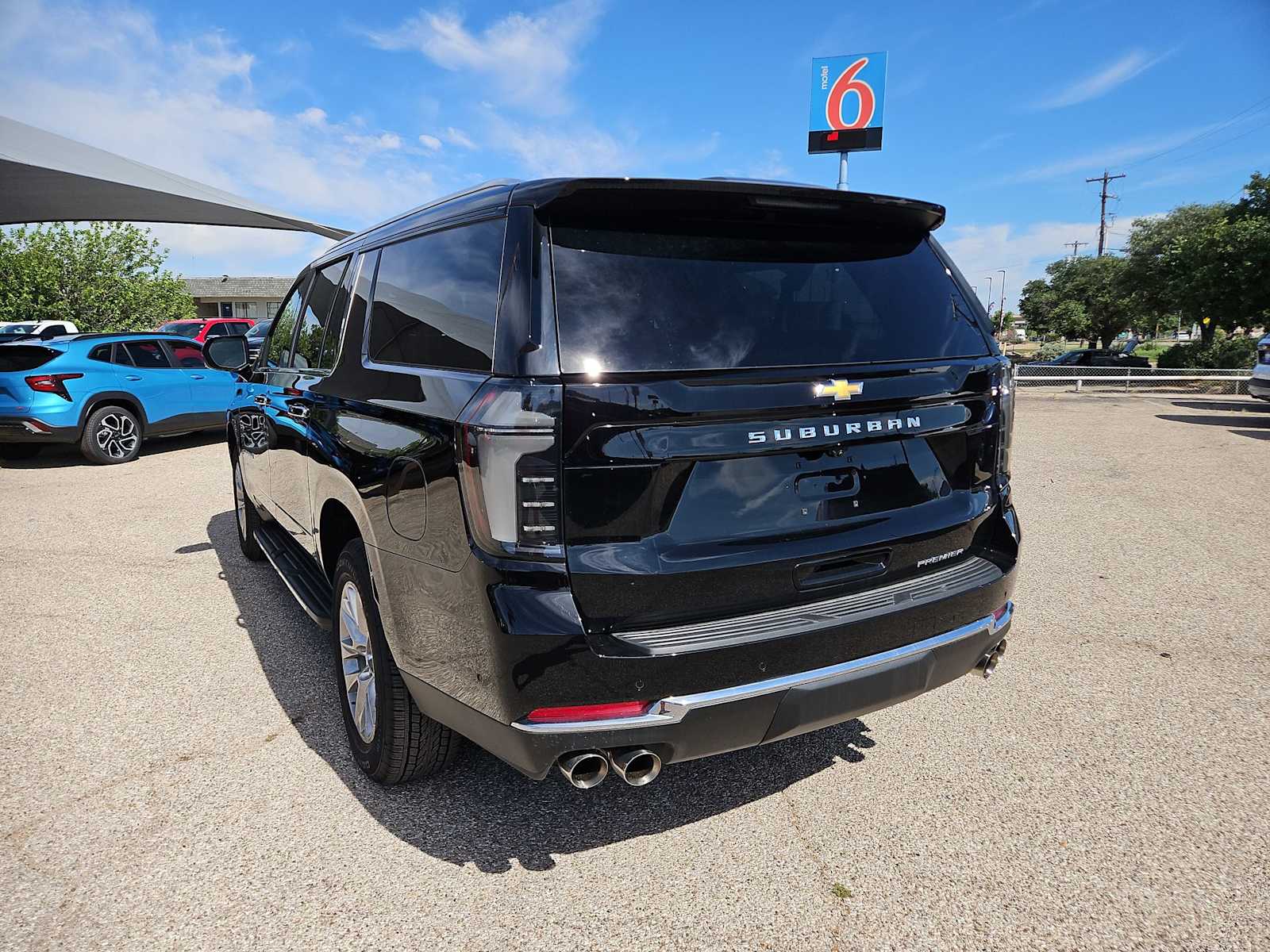 Thumbnail: 2026 Chevrolet Suburban - 6