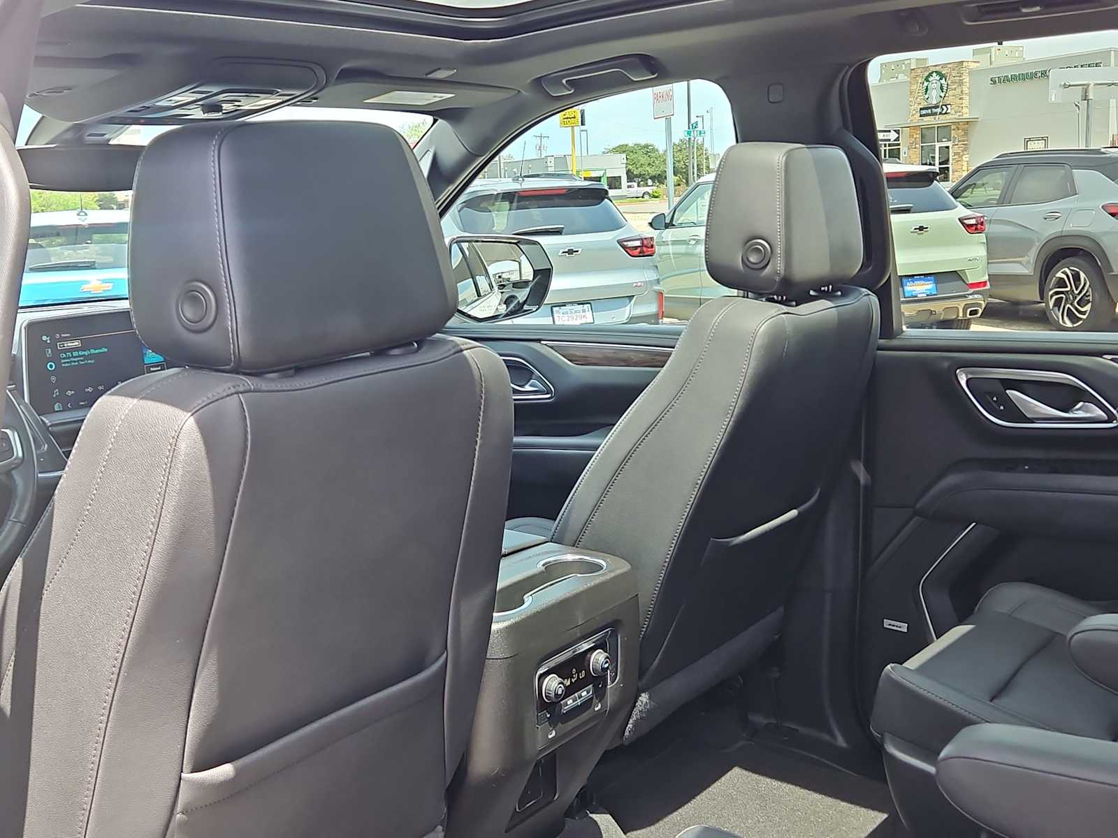 Thumbnail: 2022 Chevrolet Tahoe - 19