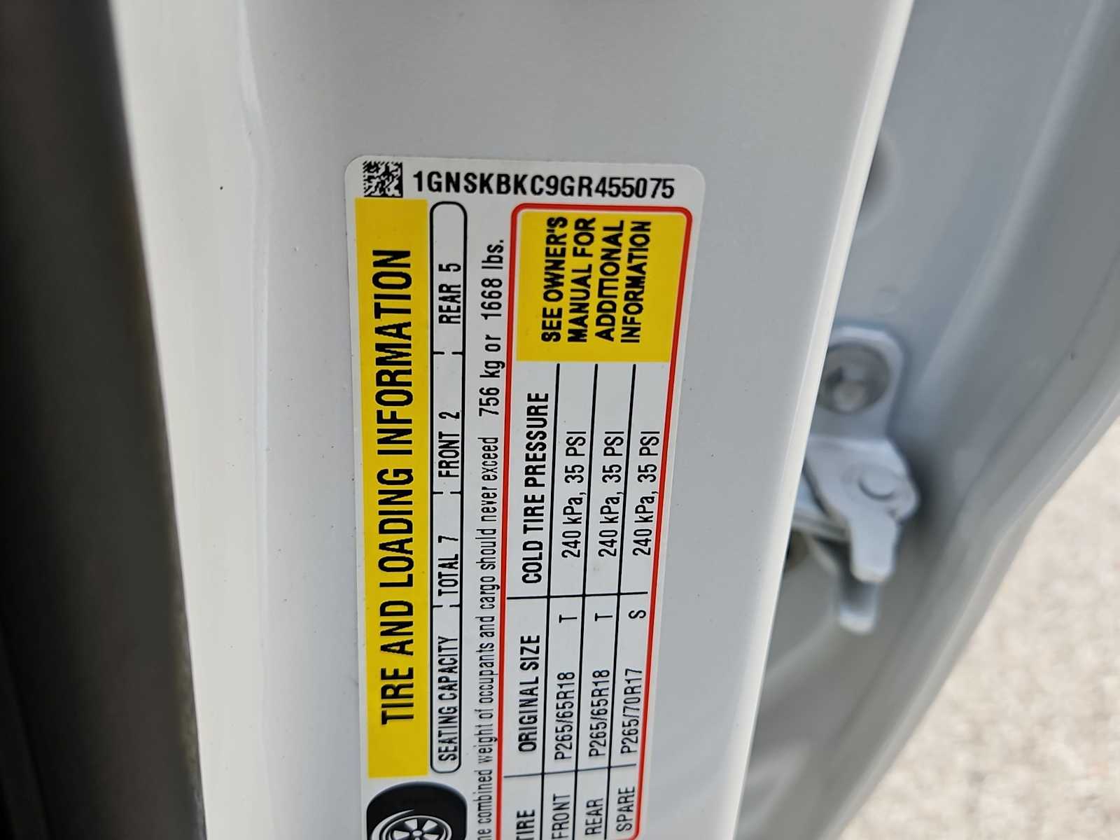 Thumbnail: 2016 Chevrolet Tahoe - 25