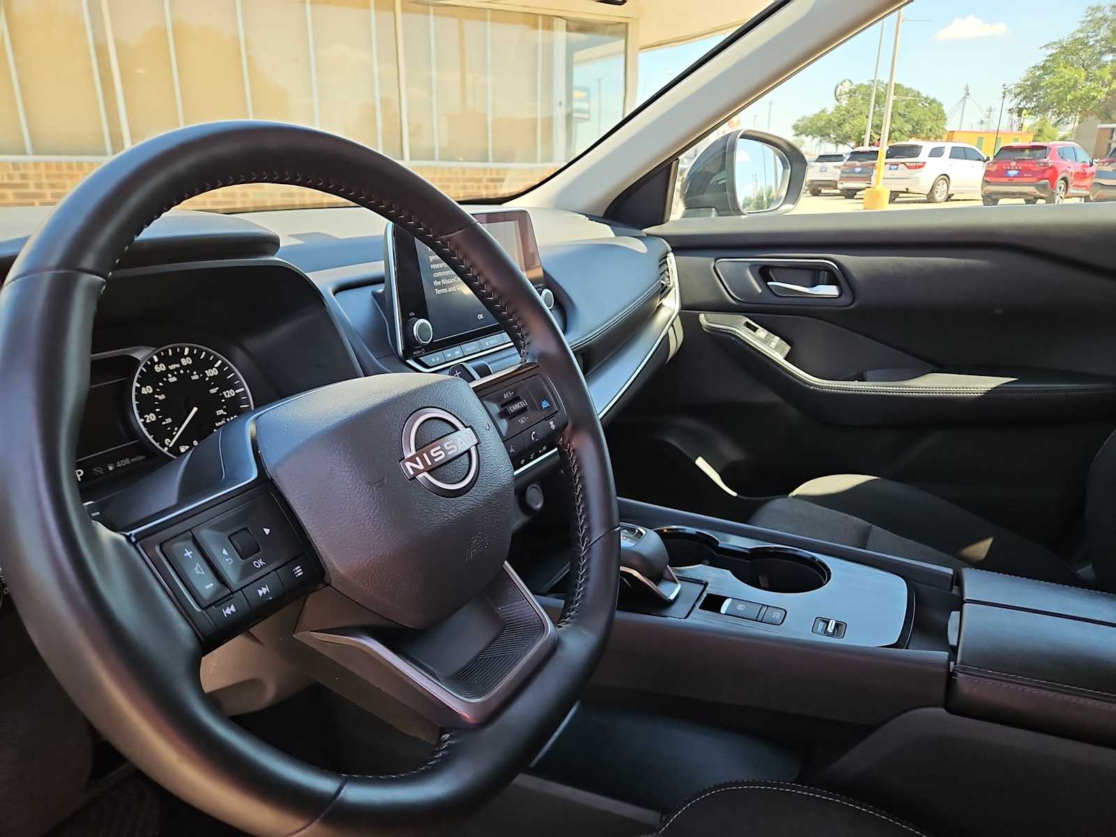 Thumbnail: 2025 Nissan Rogue - 10