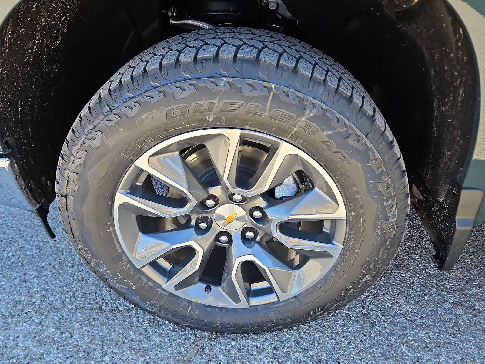 Thumbnail: 2026 Chevrolet Silverado 1500 - 12