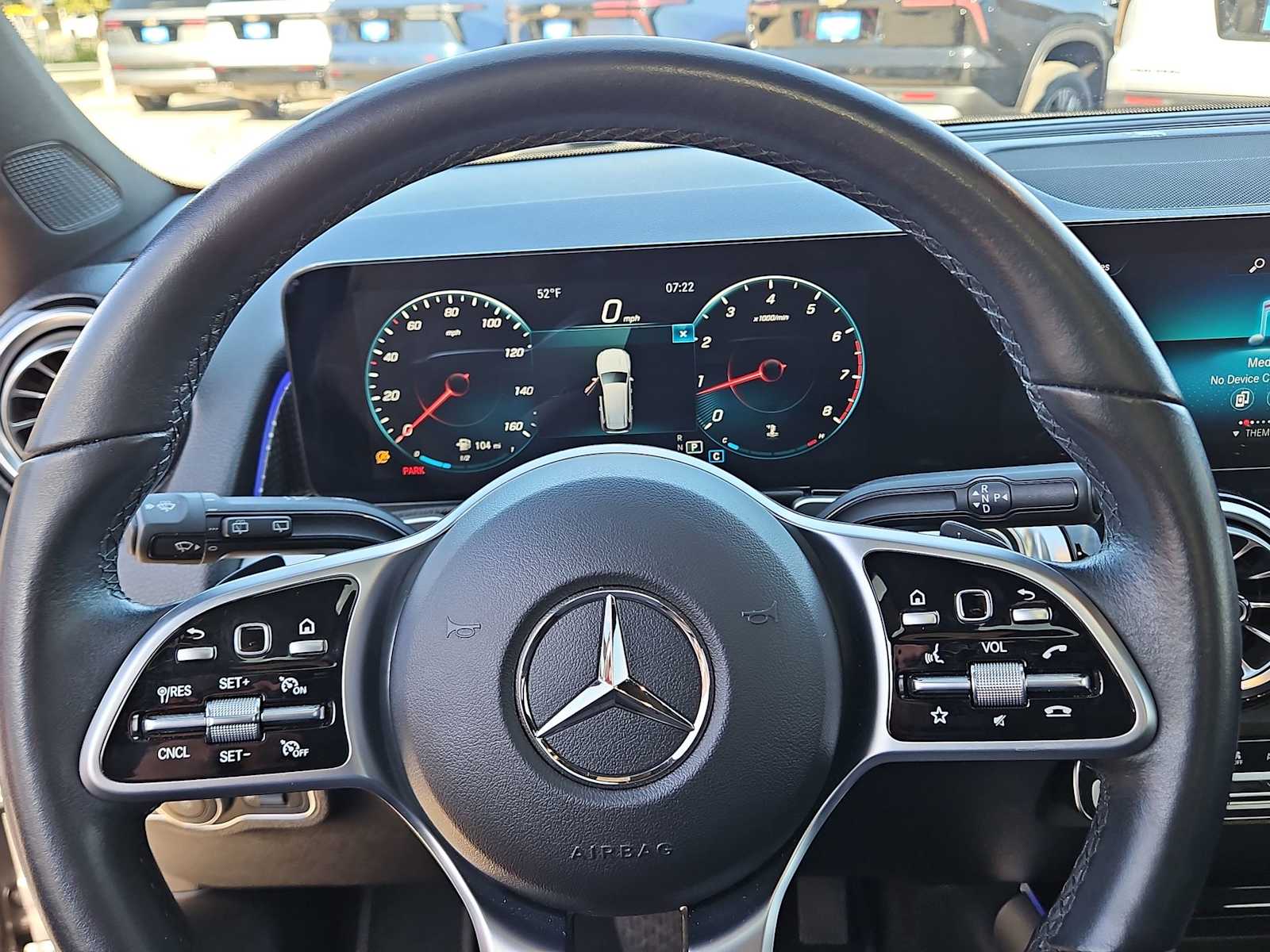 Thumbnail: 2022 Mercedes-Benz GLB - 19