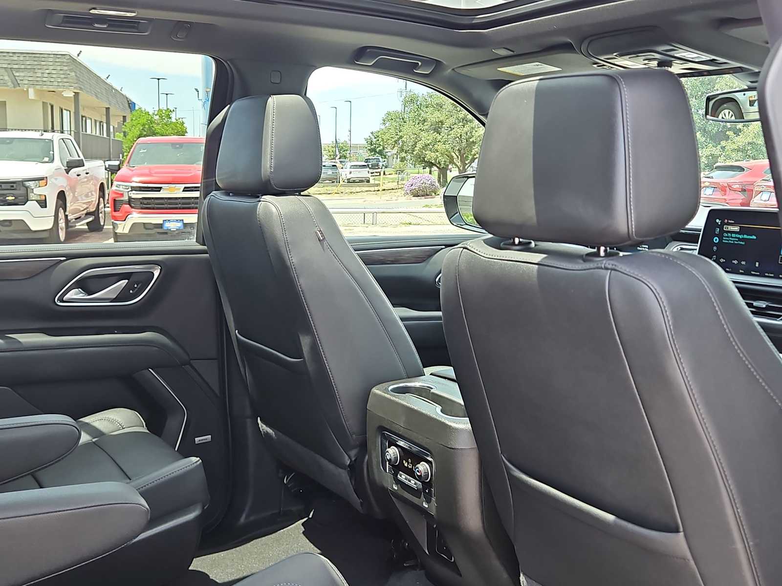 Thumbnail: 2022 Chevrolet Tahoe - 21