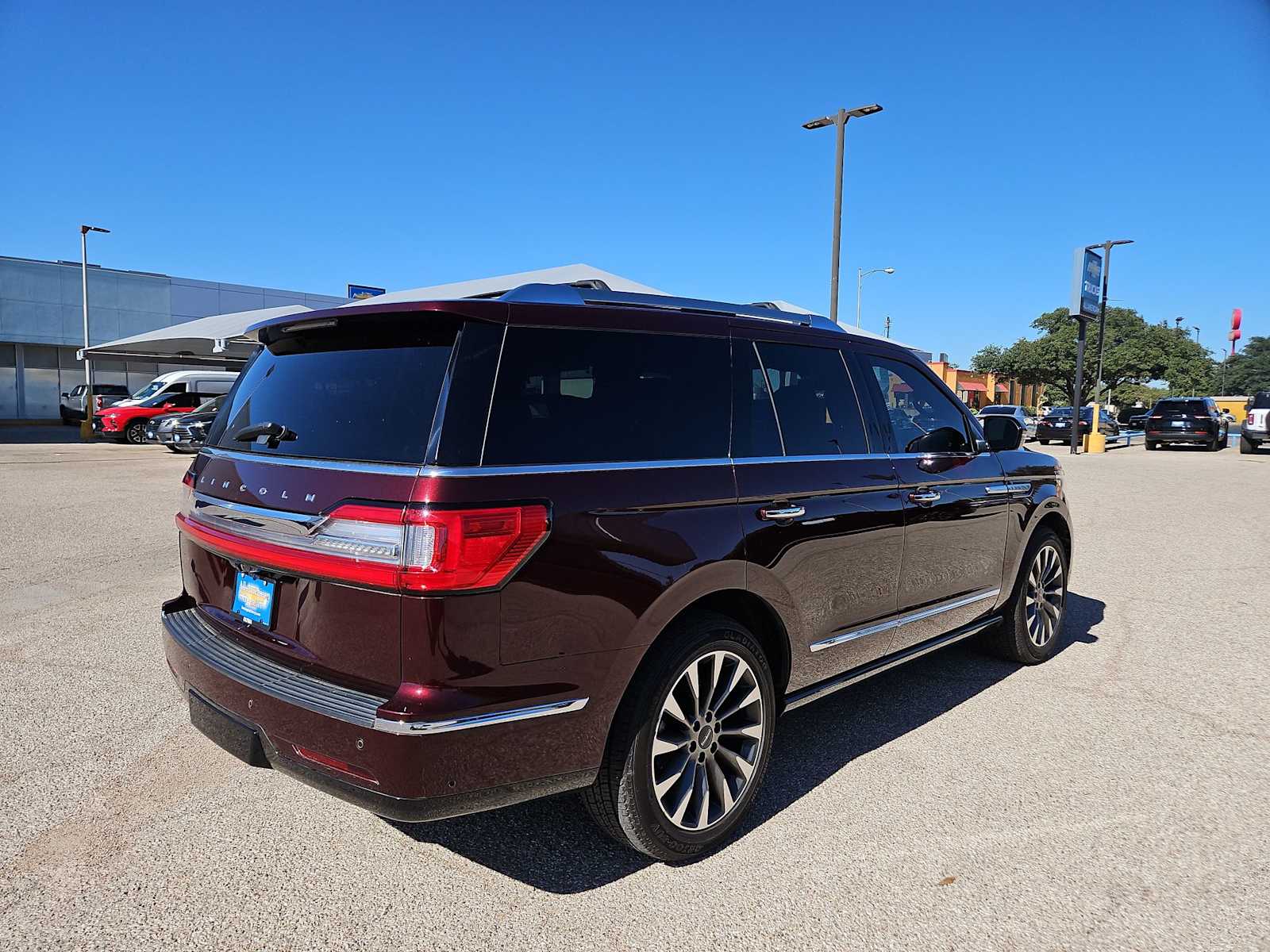 Thumbnail: 2019 Lincoln Navigator - 8