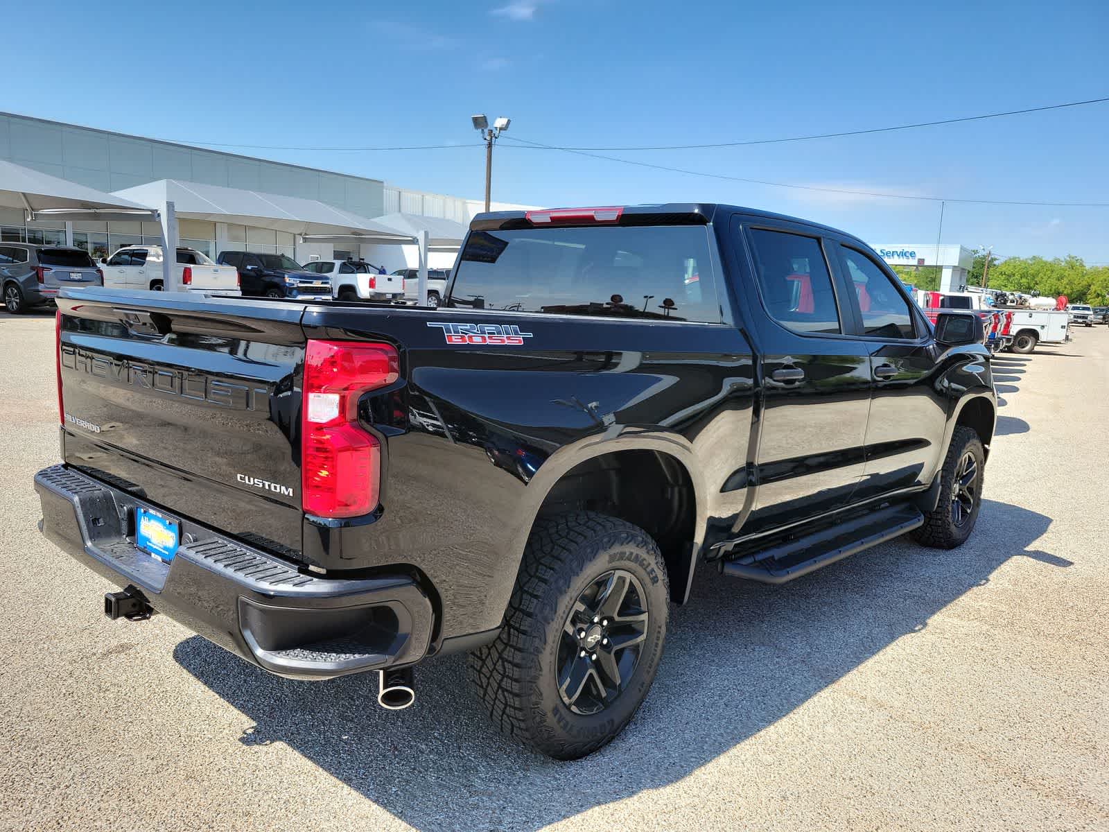 Thumbnail: 2023 Chevrolet Silverado 1500 - 5