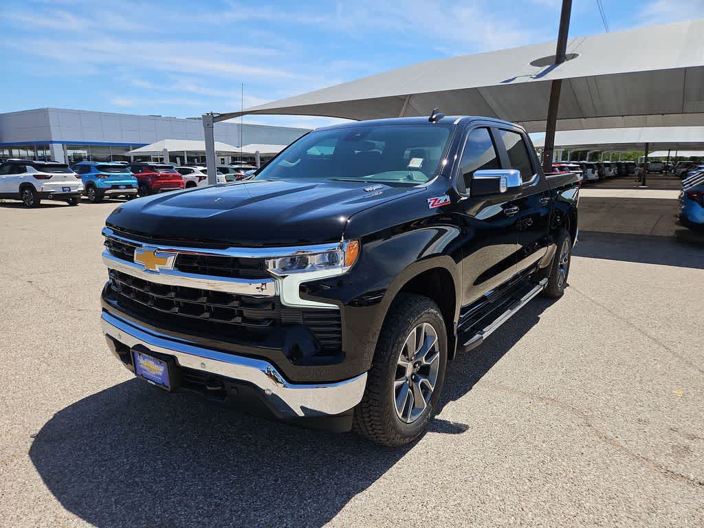 Thumbnail: 2026 Chevrolet Silverado 1500 - 4