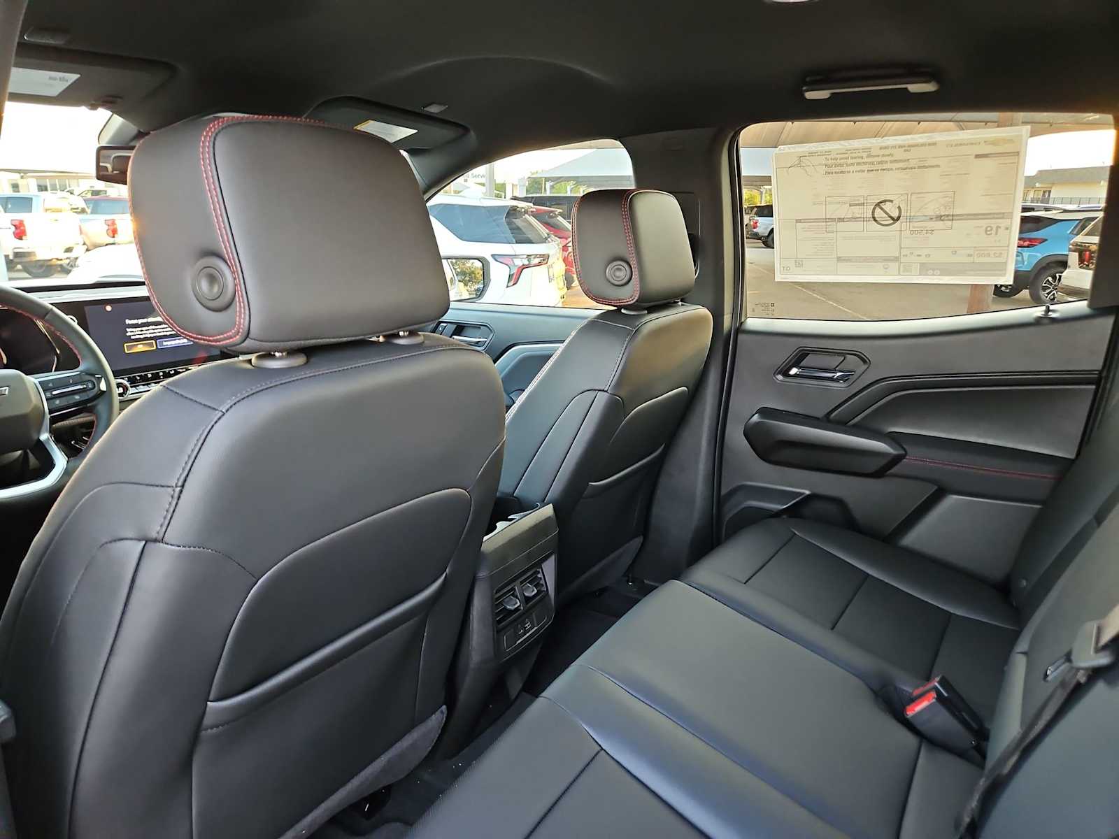 Thumbnail: 2026 Chevrolet Colorado - 18