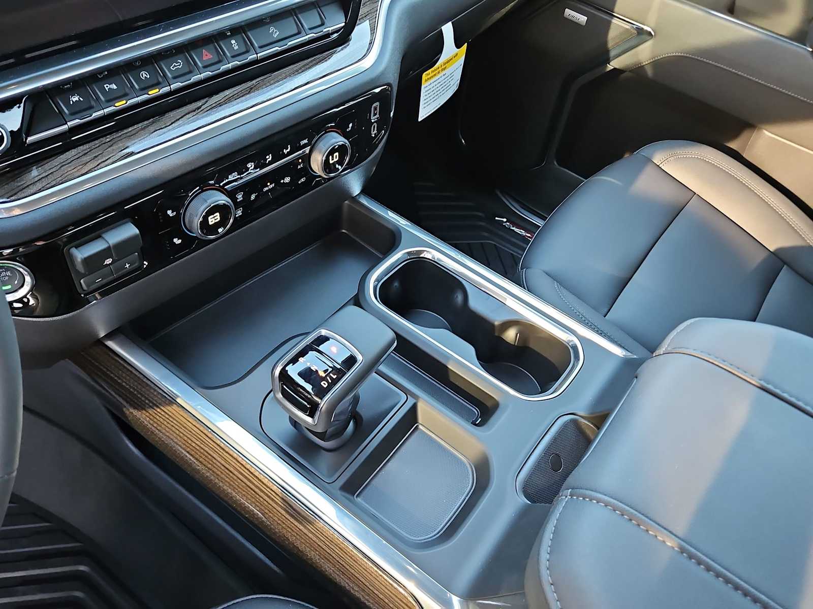 Thumbnail: 2026 Chevrolet Silverado 1500 - 20