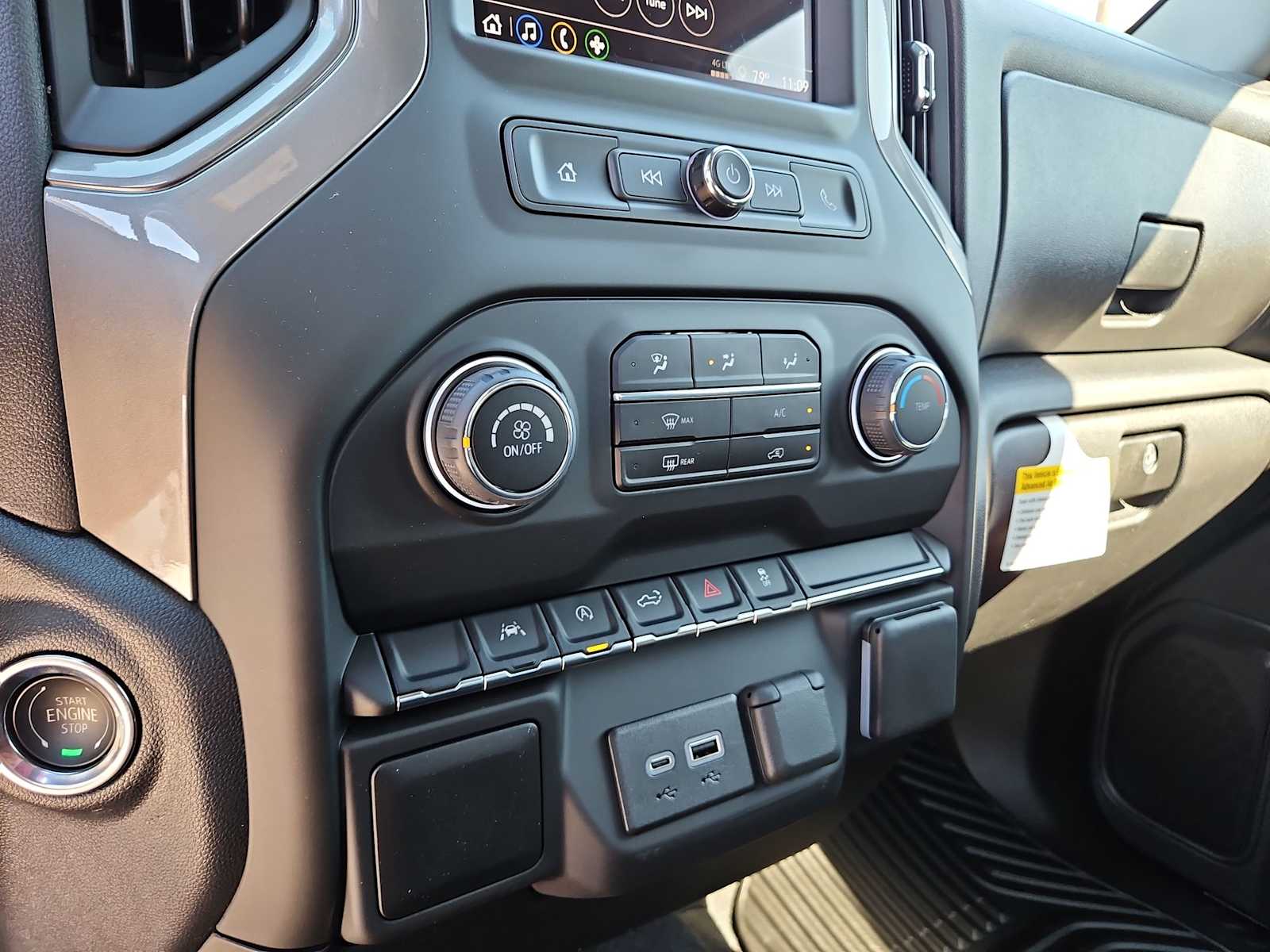 Thumbnail: 2026 Chevrolet Silverado 1500 - 24