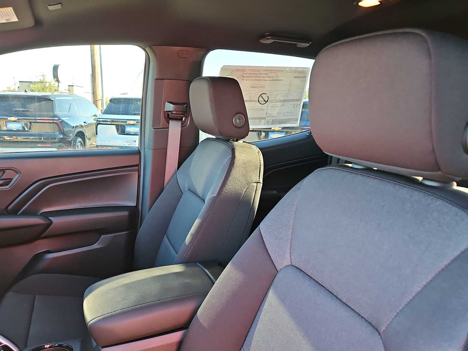 Thumbnail: 2026 Chevrolet Colorado - 18