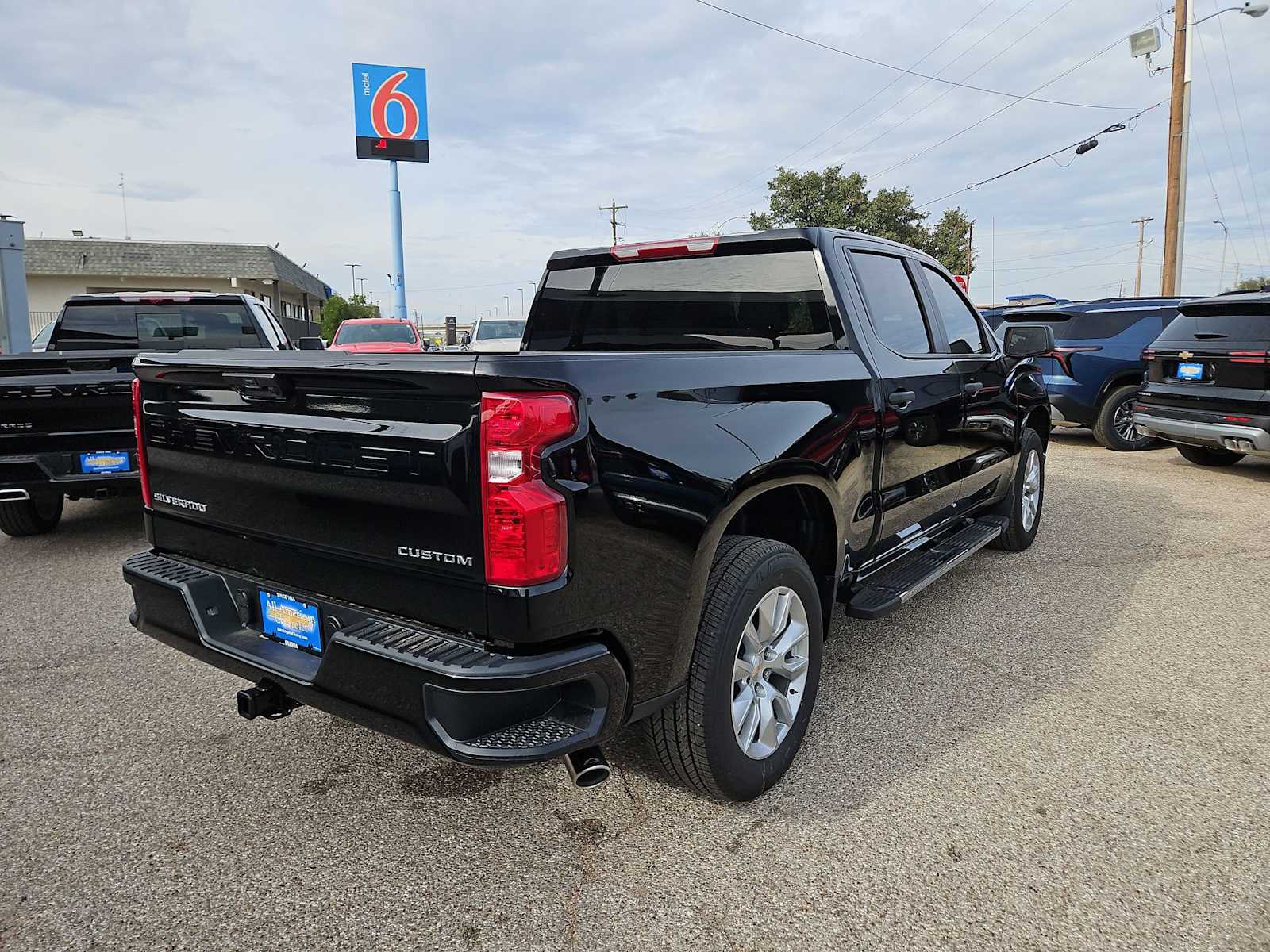 Thumbnail: 2026 Chevrolet Silverado 1500 - 8