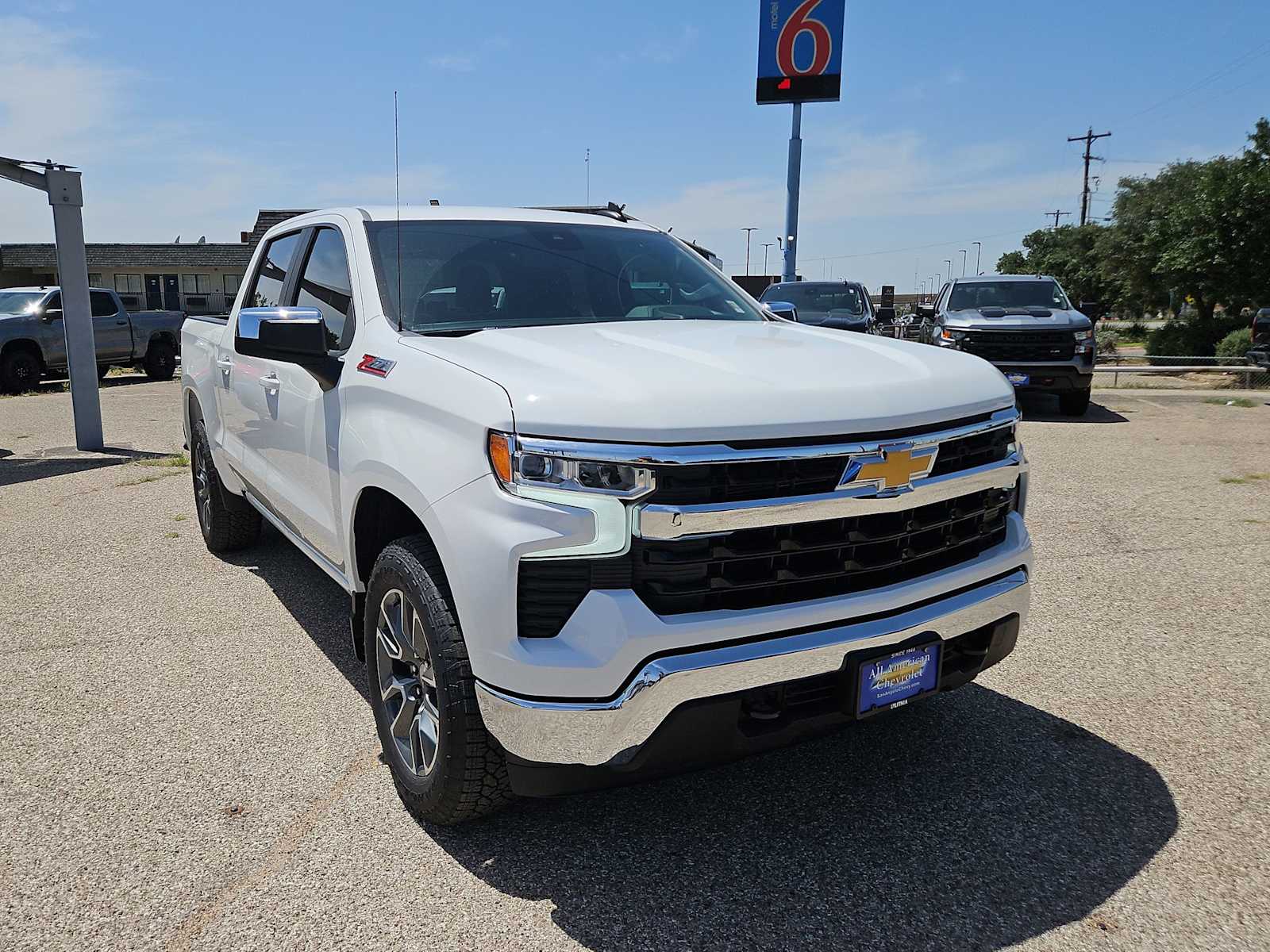 Thumbnail: 2026 Chevrolet Silverado 1500 - 2