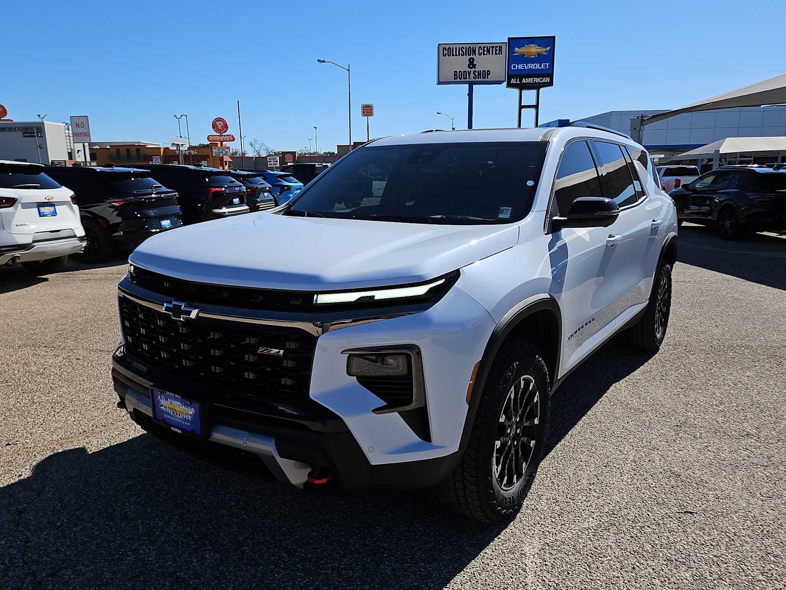 Thumbnail: 2026 Chevrolet Traverse - 4