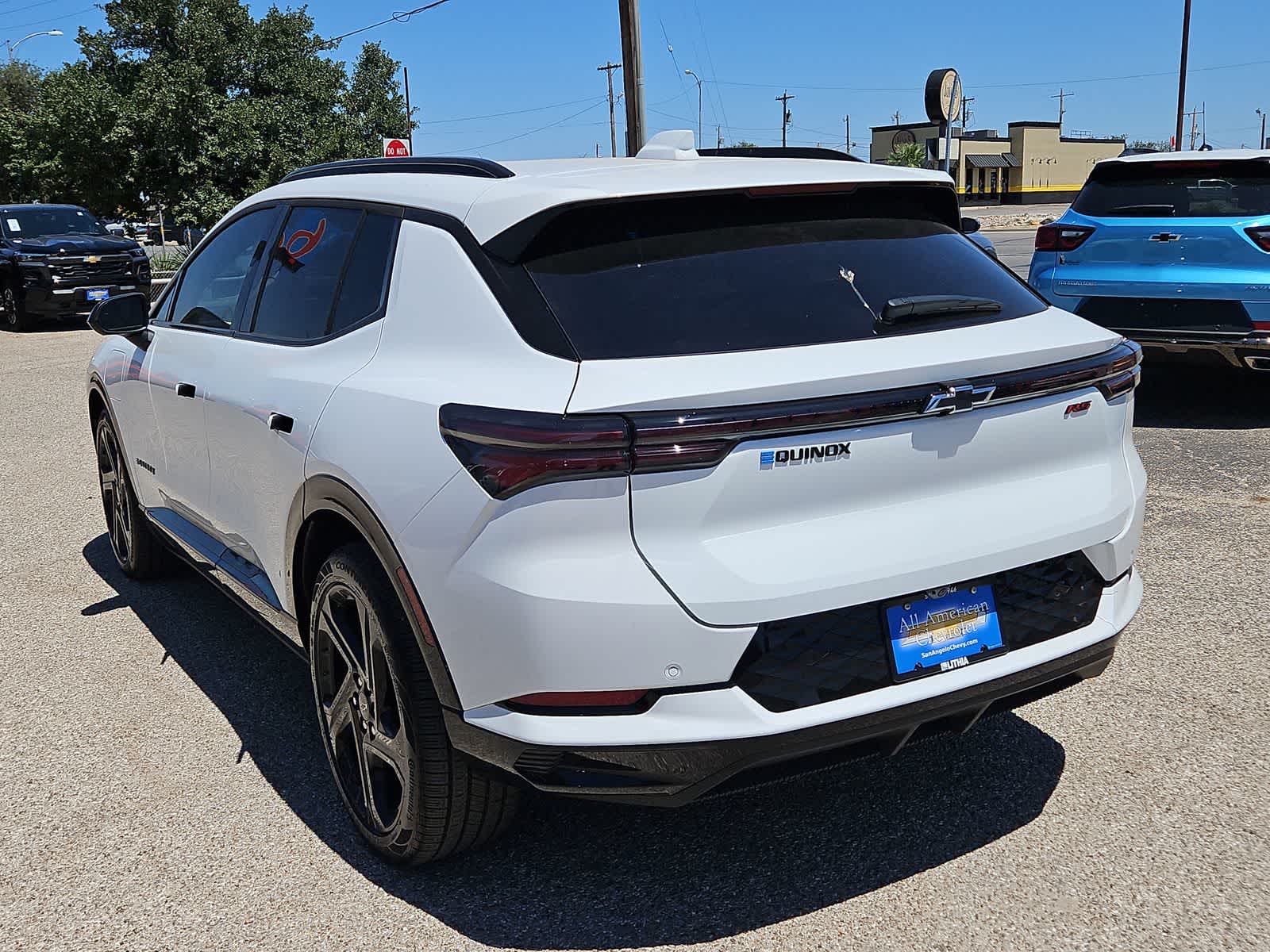Thumbnail: 2024 Chevrolet Equinox - 4