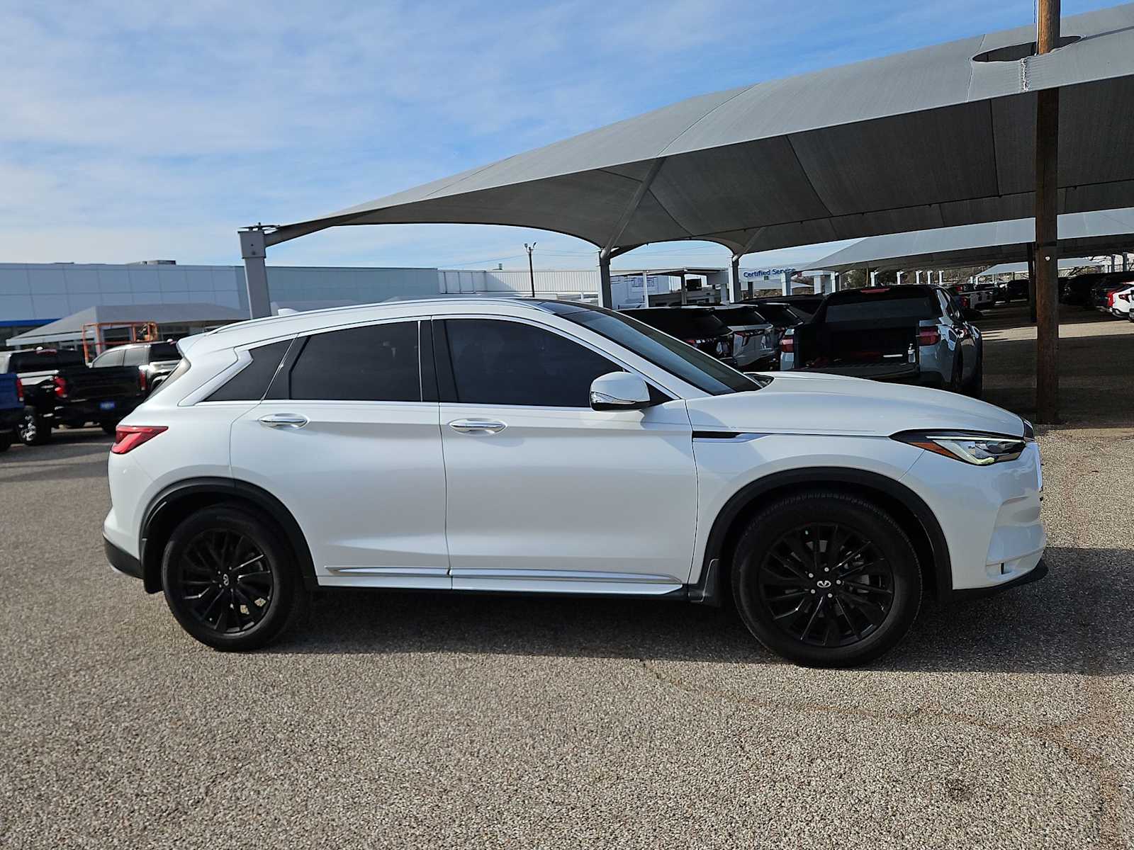 Thumbnail: 2023 INFINITI QX50 - 9