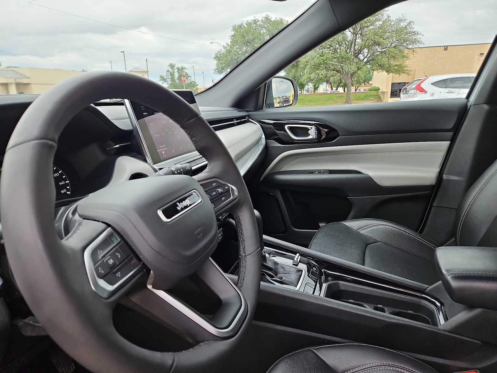 Thumbnail: 2025 Jeep Compass - 10