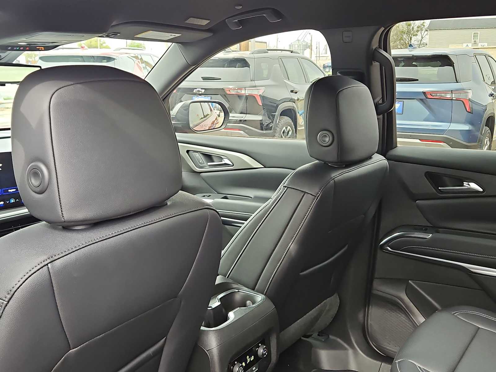 Thumbnail: 2026 Chevrolet Traverse - 16