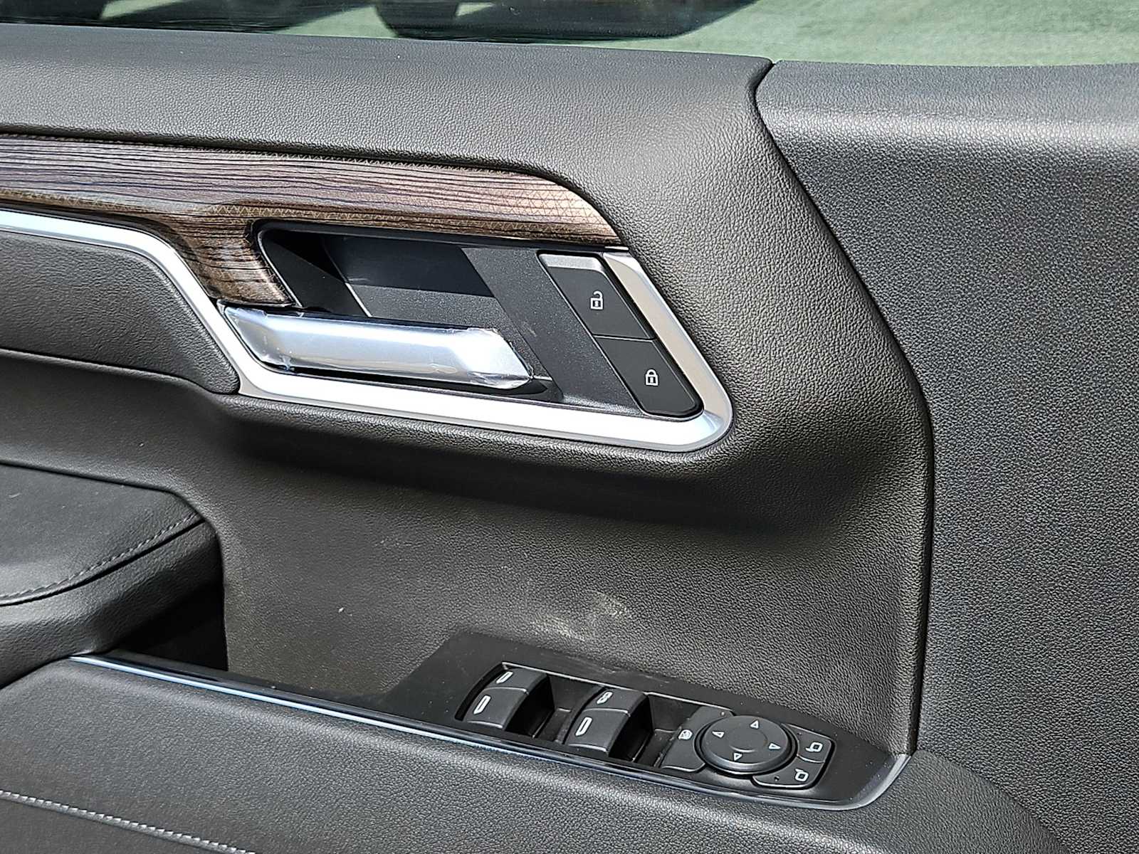 Thumbnail: 2026 Chevrolet Silverado 1500 - 22