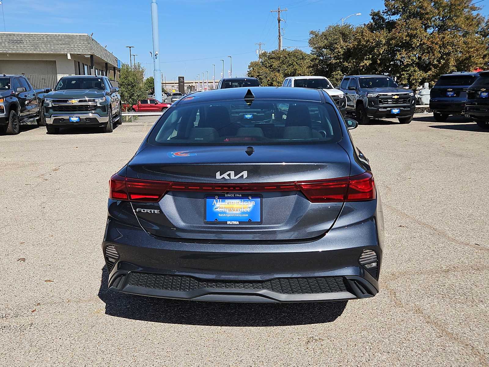 Thumbnail: 2024 Kia Forte - 7