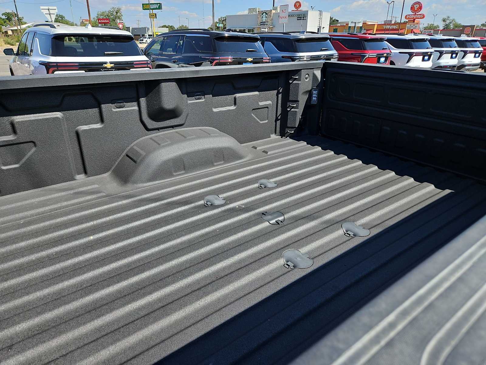 Thumbnail: 2025 Chevrolet Silverado 3500 - 23