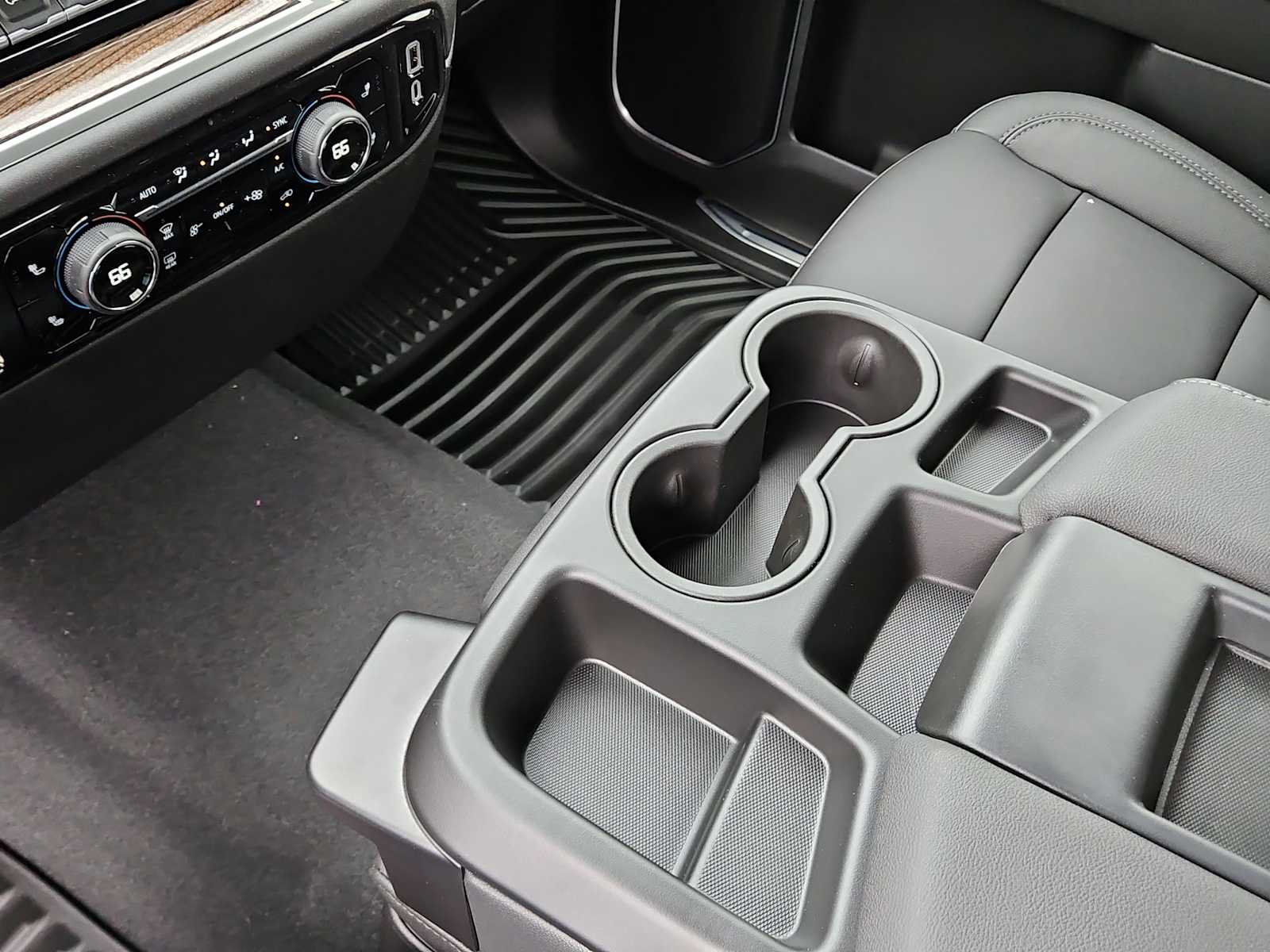 Thumbnail: 2026 Chevrolet Silverado 2500 - 20