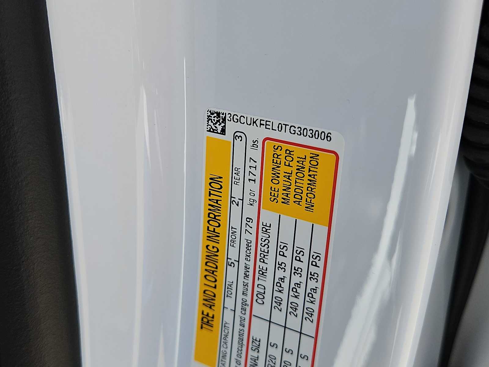 Thumbnail: 2026 Chevrolet Silverado 1500 - 26