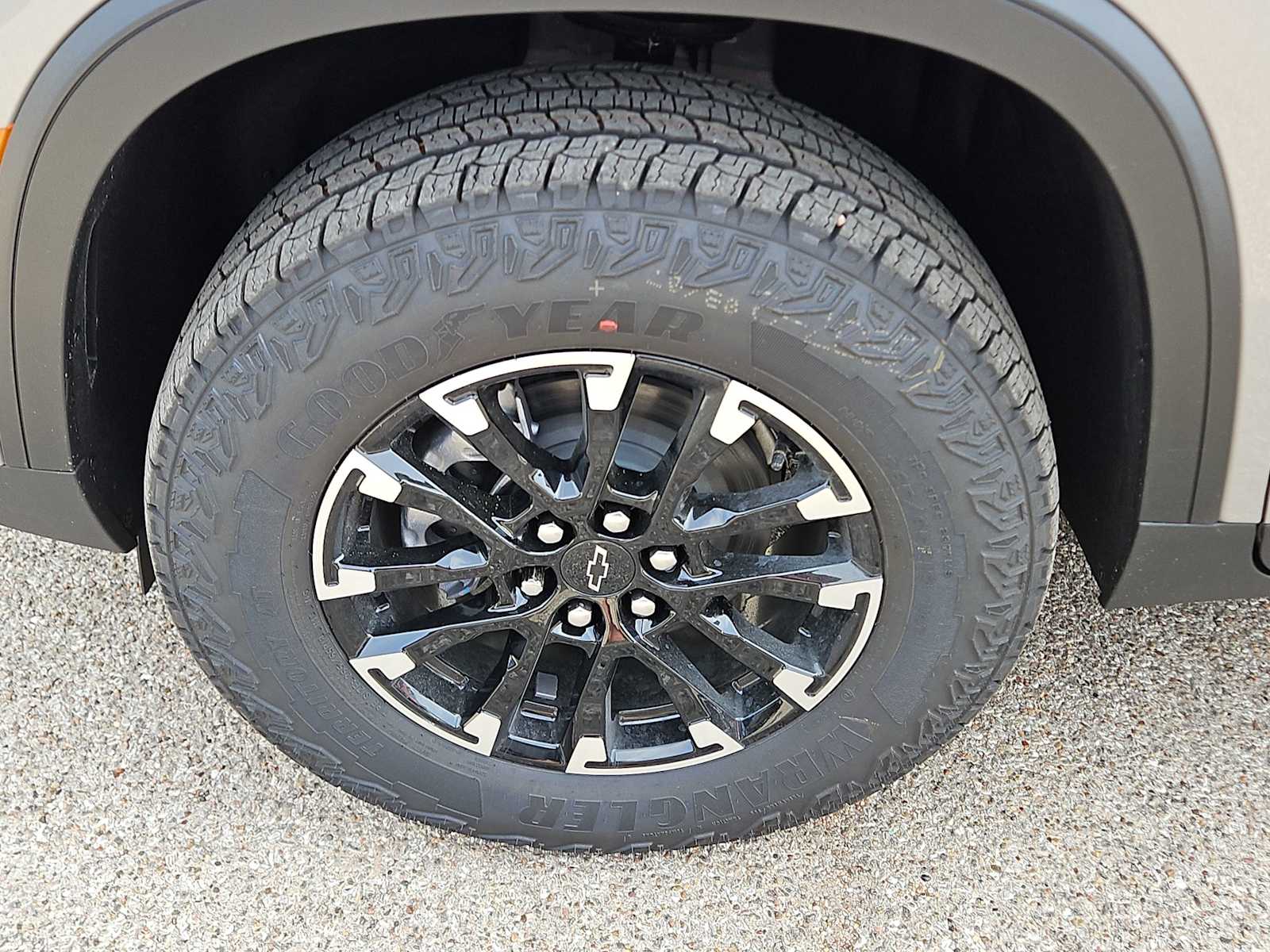 Thumbnail: 2026 Chevrolet Traverse - 12