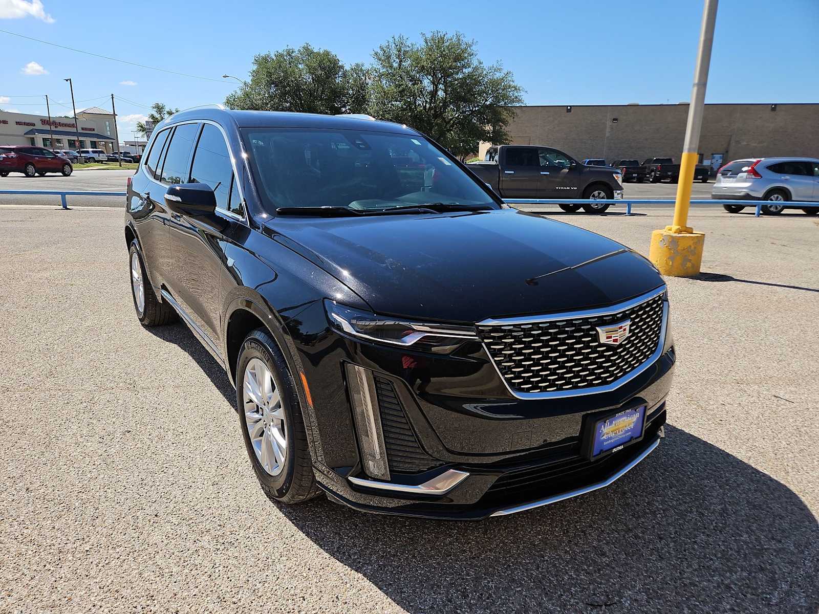 Thumbnail: 2025 Cadillac XT6 - 2