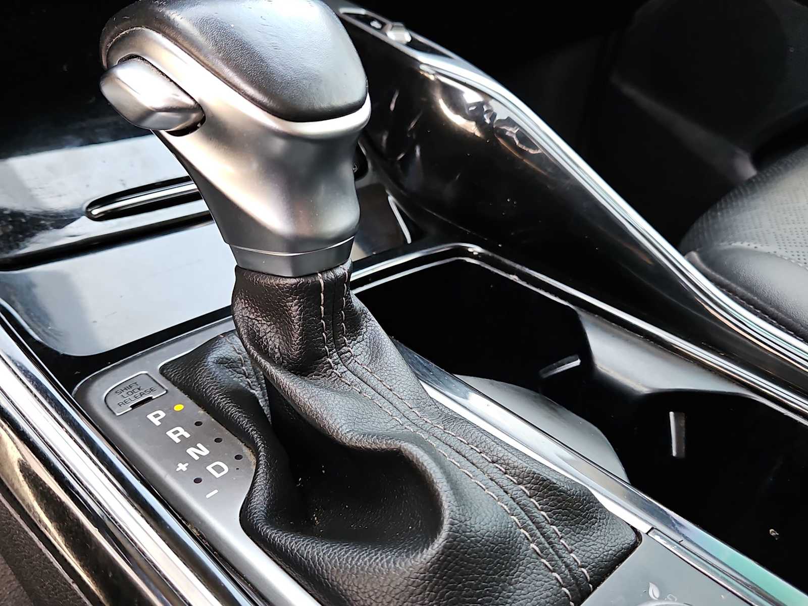 Thumbnail: 2022 Kia Sorento - 21