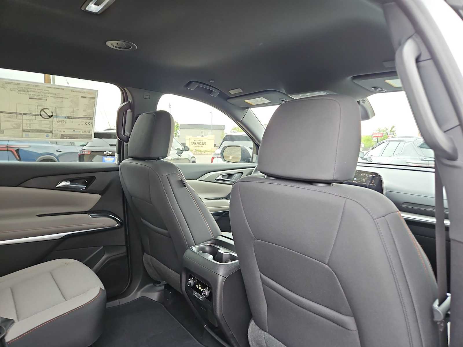 Thumbnail: 2026 Chevrolet Traverse - 17