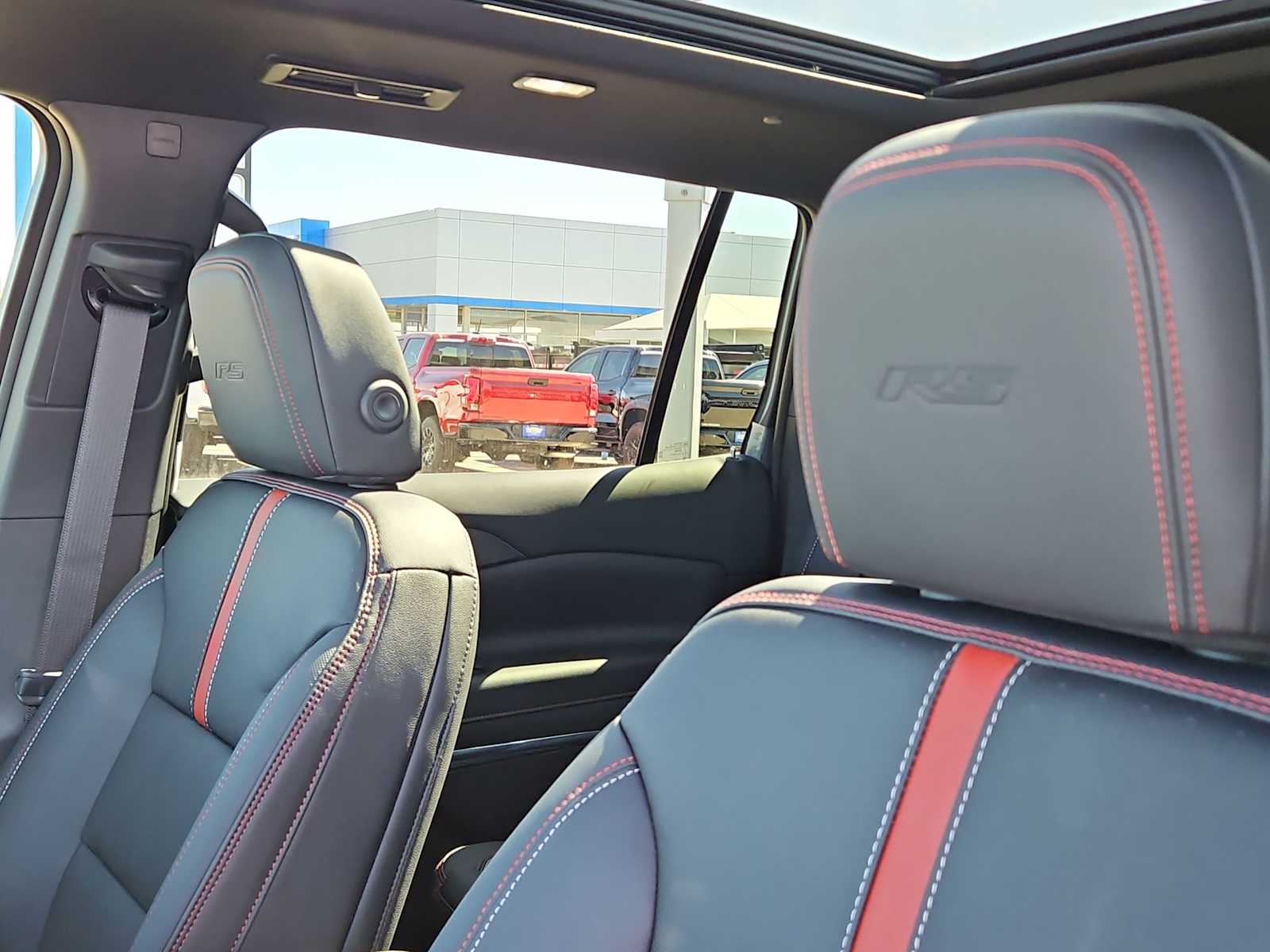 Thumbnail: 2026 Chevrolet Traverse - 15