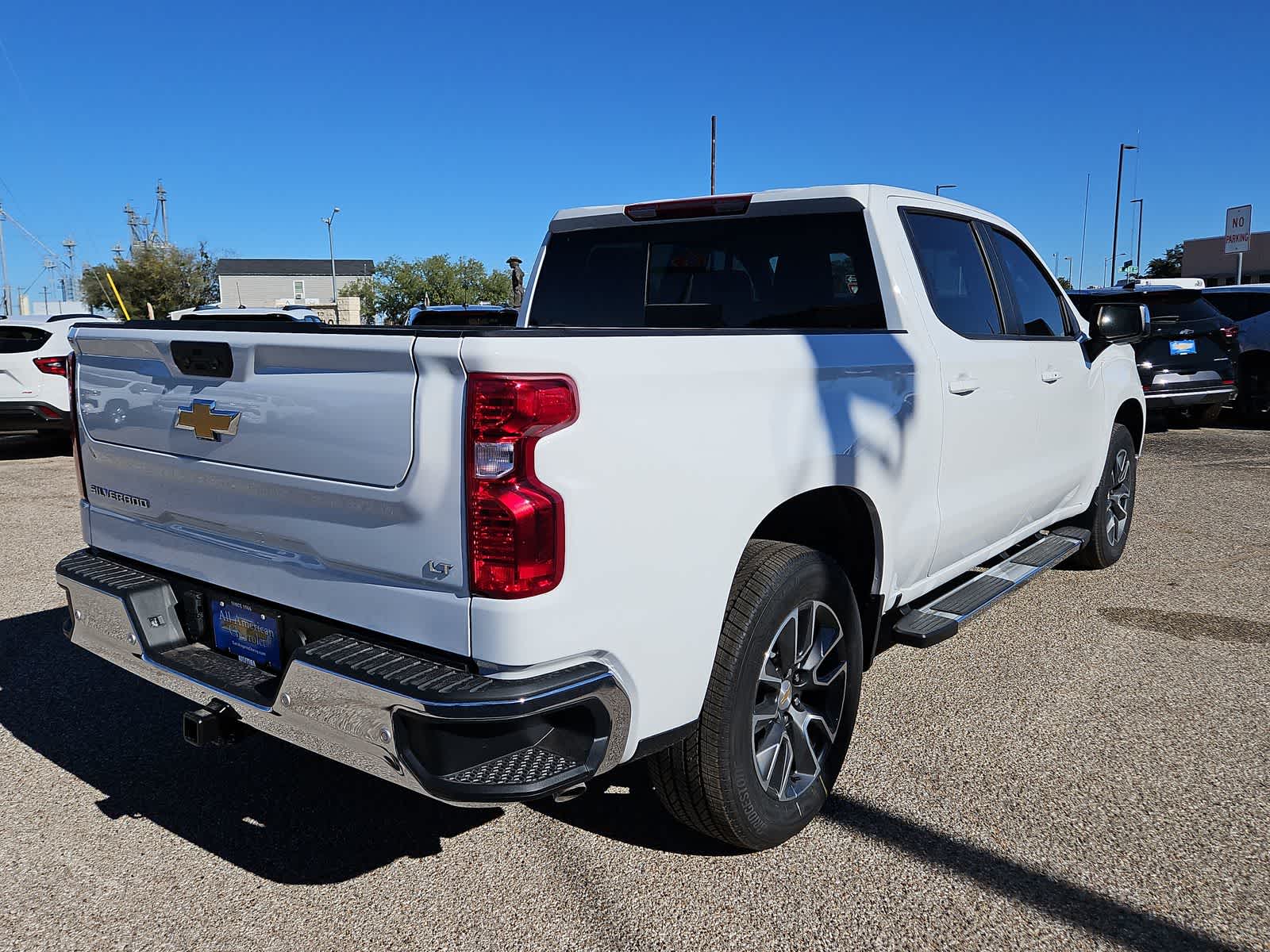 Thumbnail: 2025 Chevrolet Silverado 1500 - 5