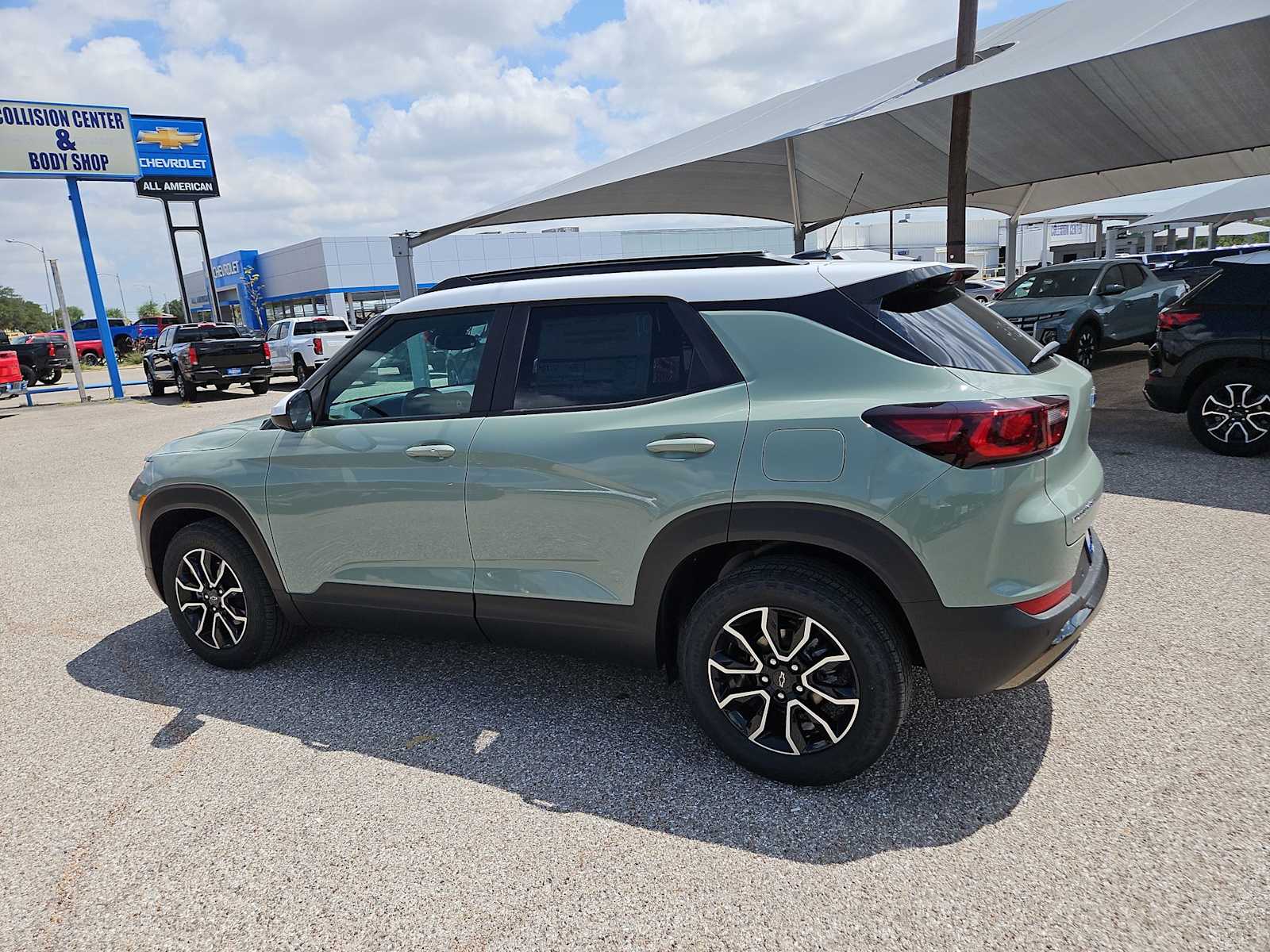 Thumbnail: 2026 Chevrolet TrailBlazer - 3