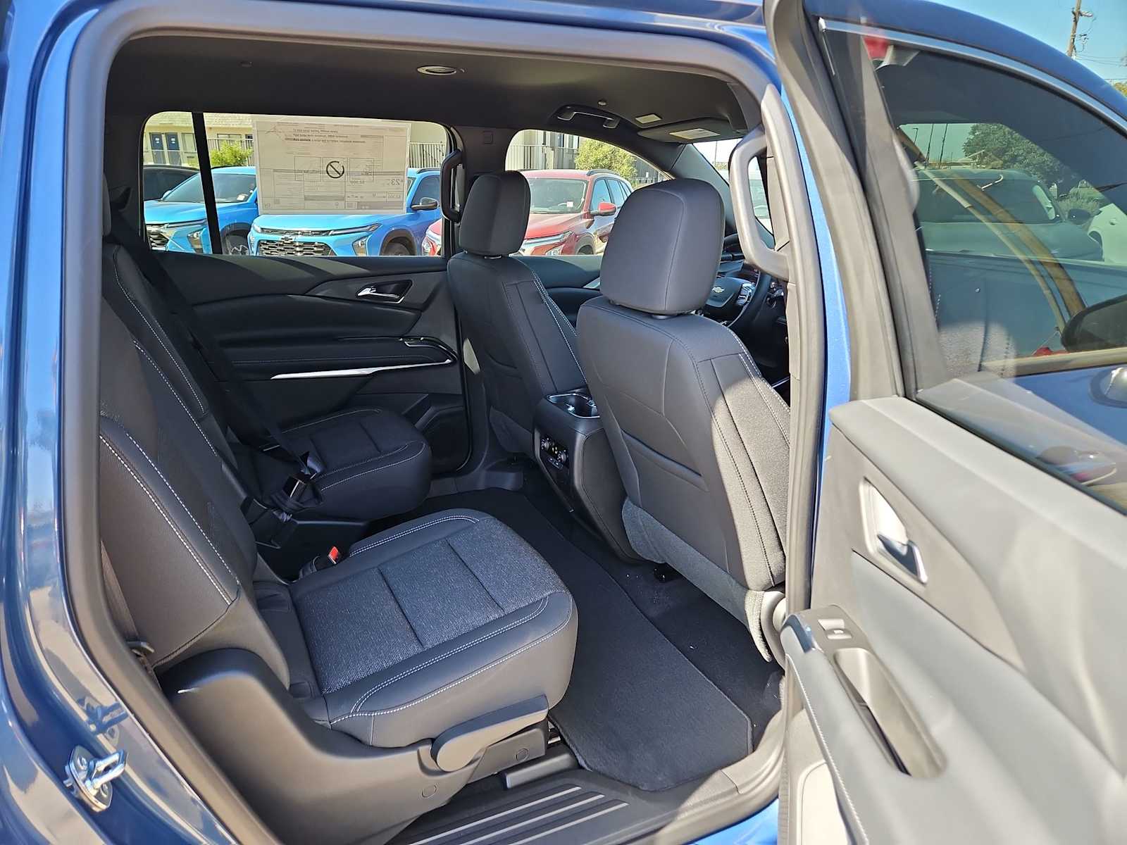 Thumbnail: 2025 Chevrolet Traverse - 12