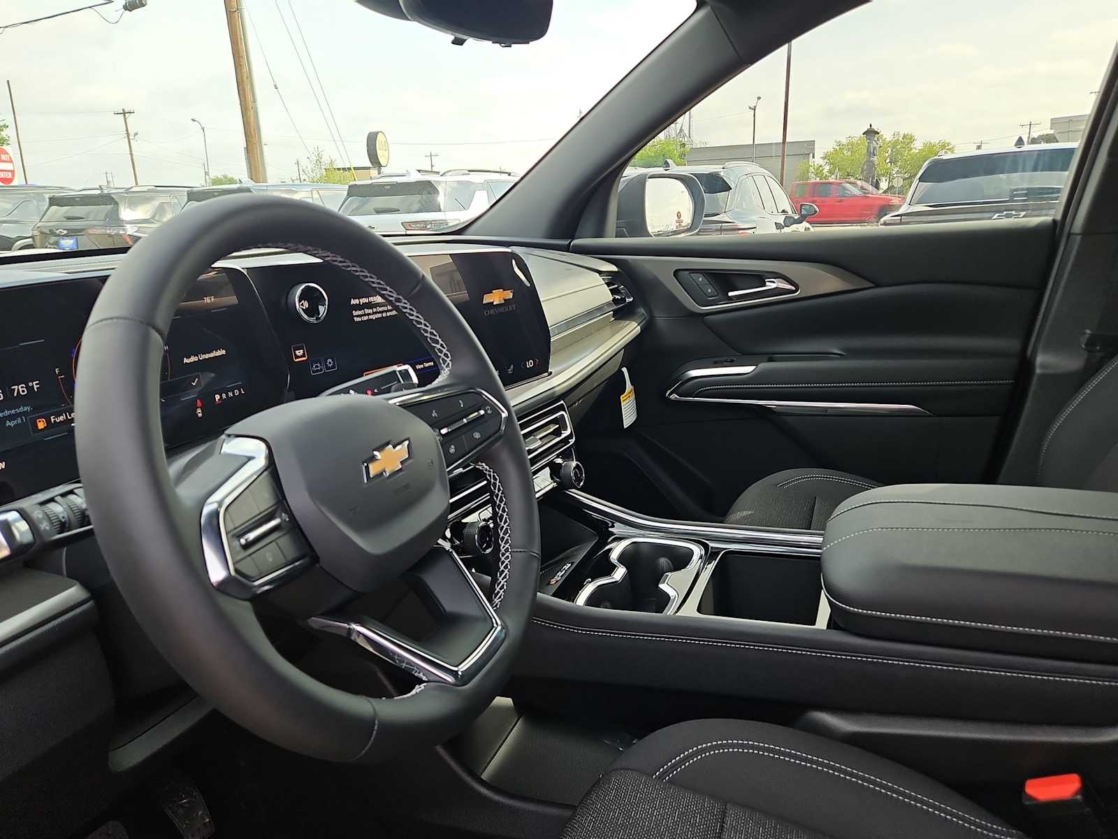 Thumbnail: 2026 Chevrolet Traverse - 10