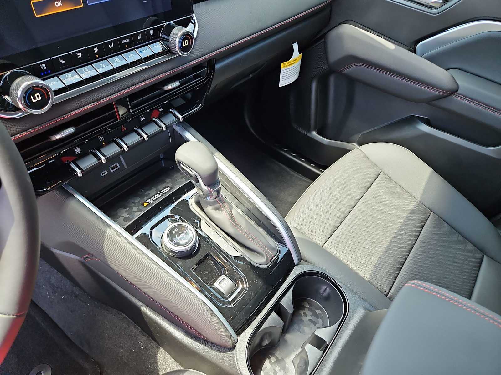 Thumbnail: 2026 Chevrolet Colorado - 24