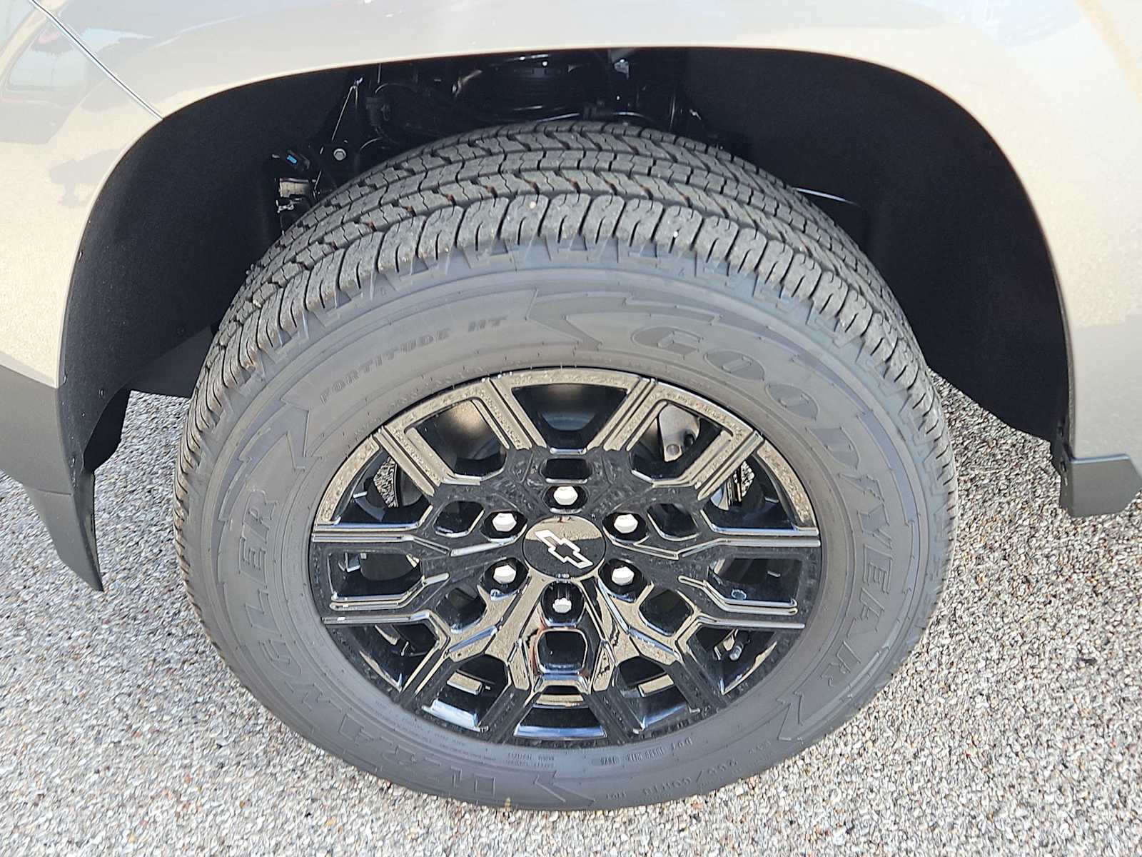 Thumbnail: 2026 Chevrolet Colorado - 12