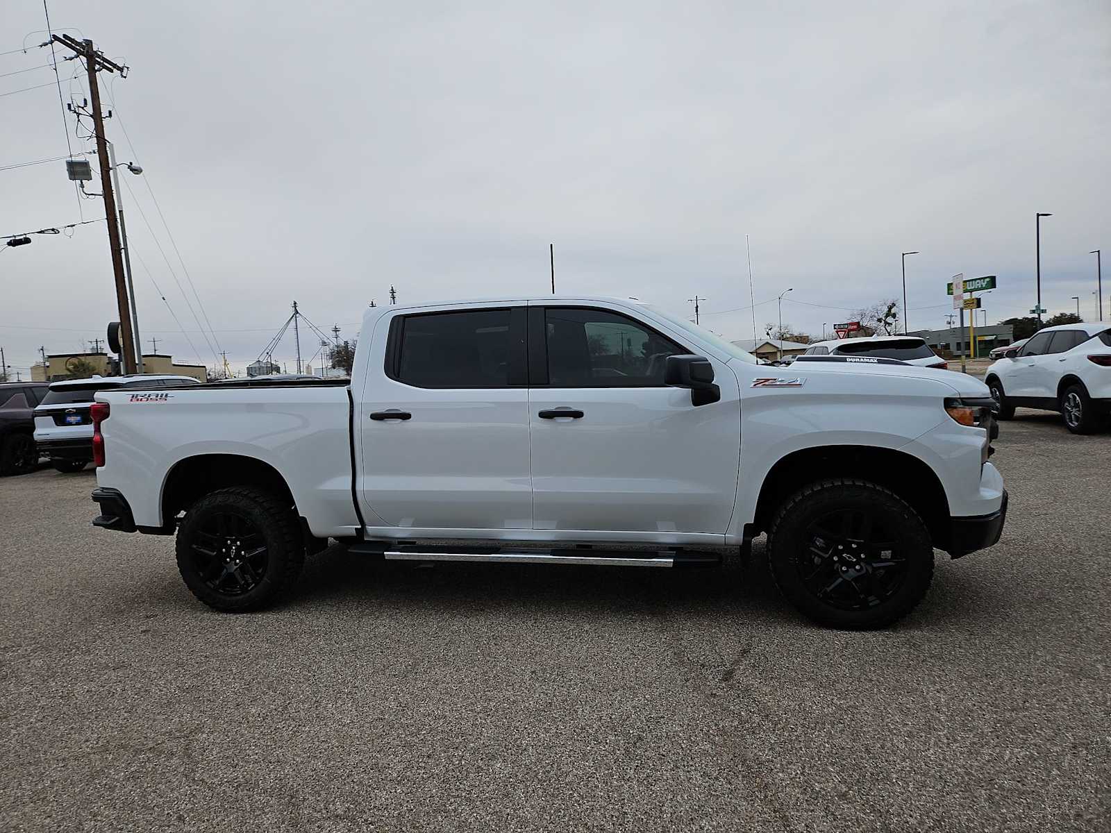 Thumbnail: 2026 Chevrolet Silverado 1500 - 9